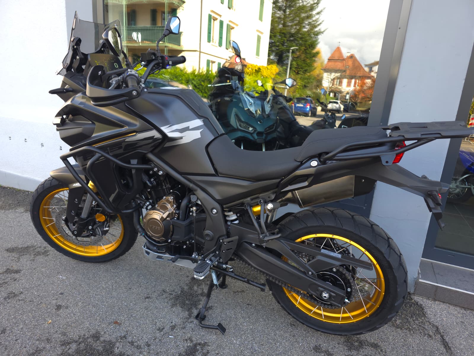 VOGE 625DSX BLACK KNIGHT-image-7