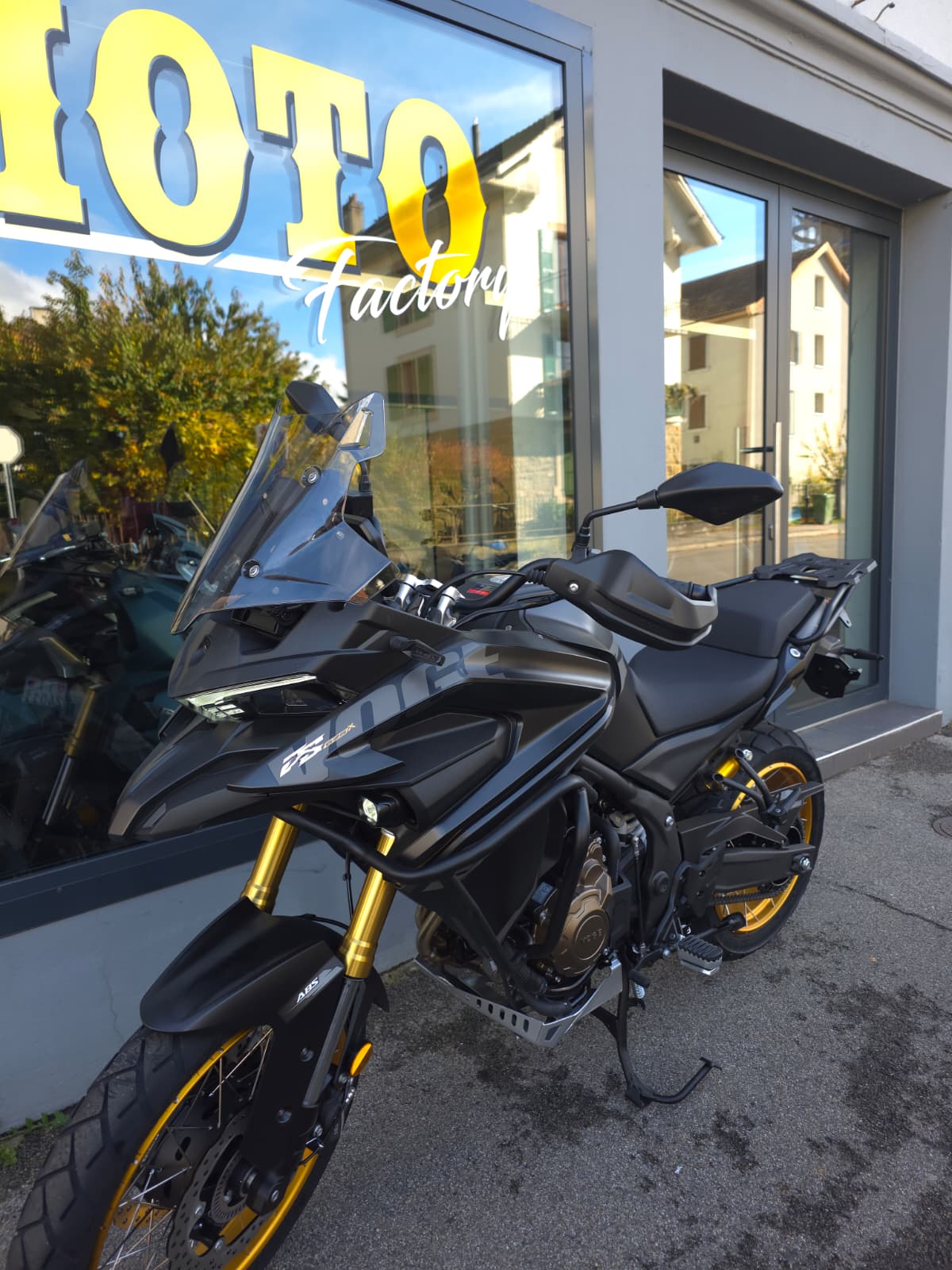 VOGE 625DSX BLACK KNIGHT-image-1