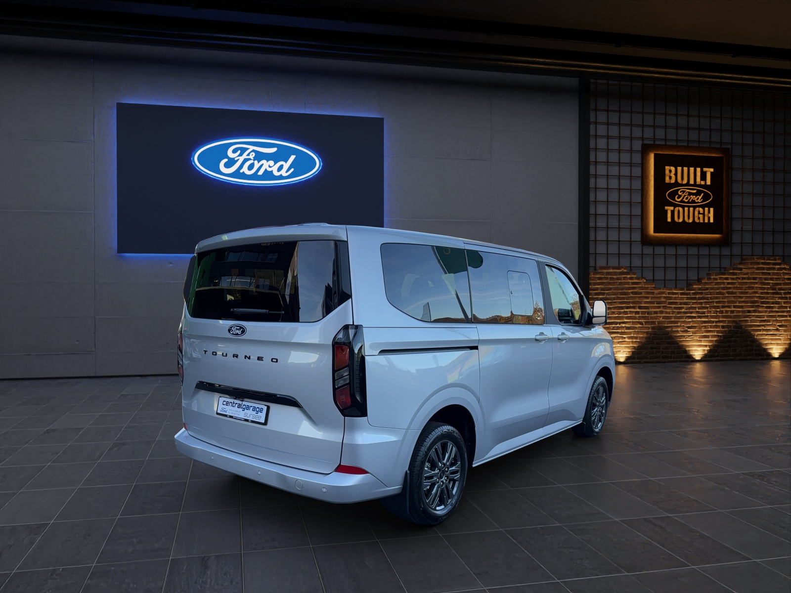 FORD Tourneo Custom Bus 320 L1 2.0 EcoBlue 136 PS Titanium AUTOMAT-showroom-element-3
