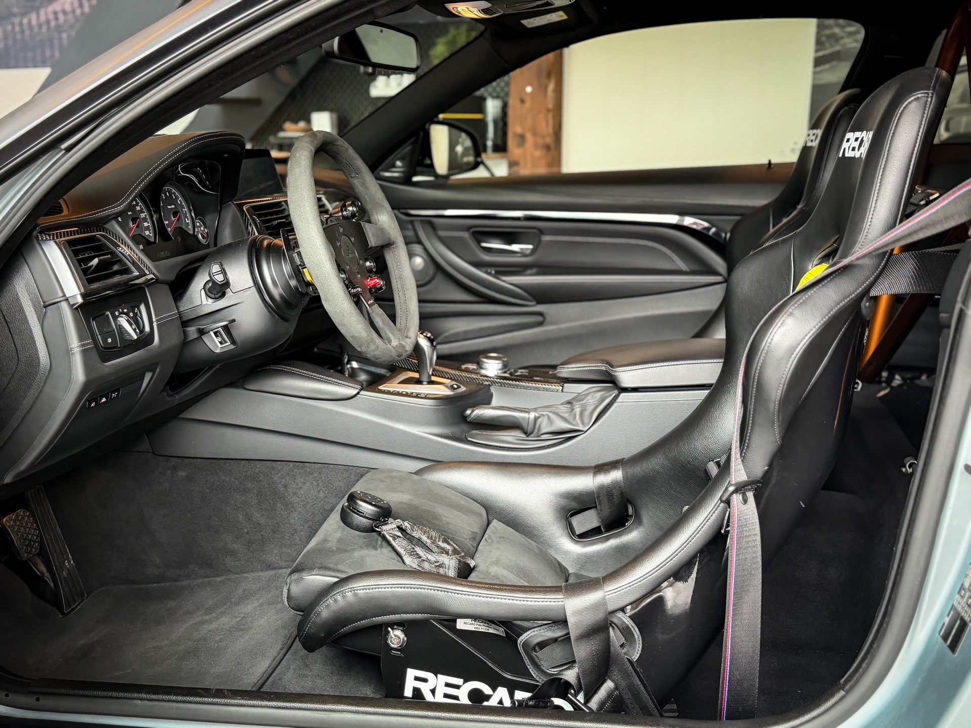 BMW M4 Coupé Competition DKG | FROZEN SILVER | TRACKTOOL-image-10