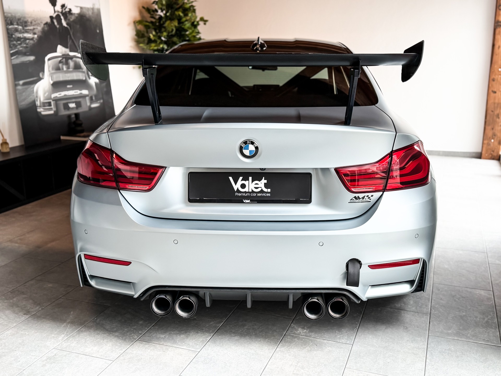 BMW M4 Coupé Competition DKG | FROZEN SILVER | TRACKTOOL-image-7