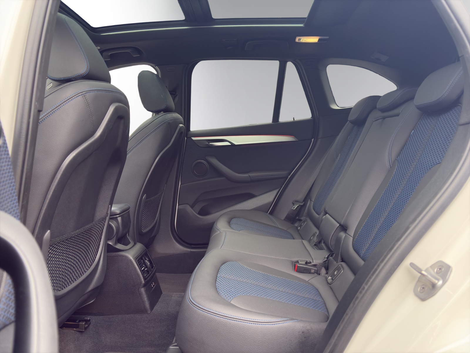 BMW X1 xDrive 20d M Sport Steptronic-image-9
