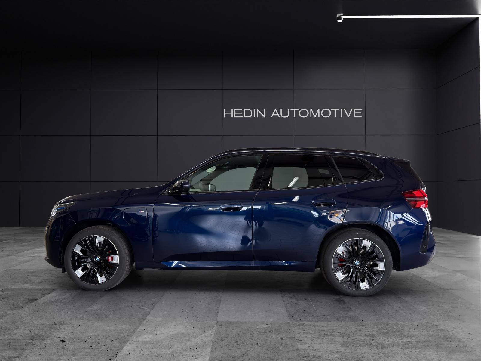 BMW X3 30e xDrive-showroom-element-1