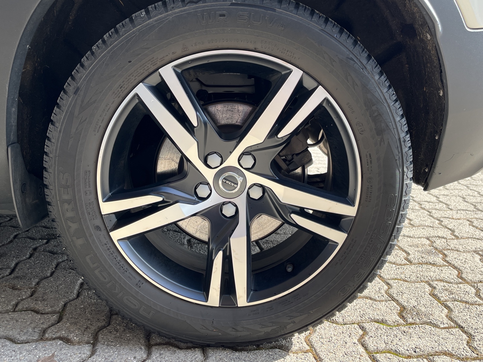 VOLVO XC40 D4 AWD Momentum Geartronic-image-15