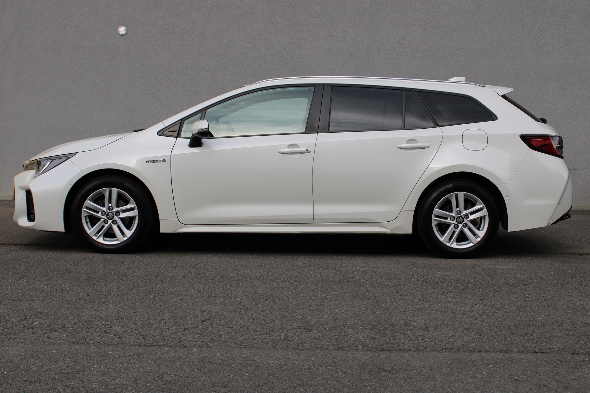 SUZUKI Swace 1.8 Hybrid Compact Top E-CVT-image-4