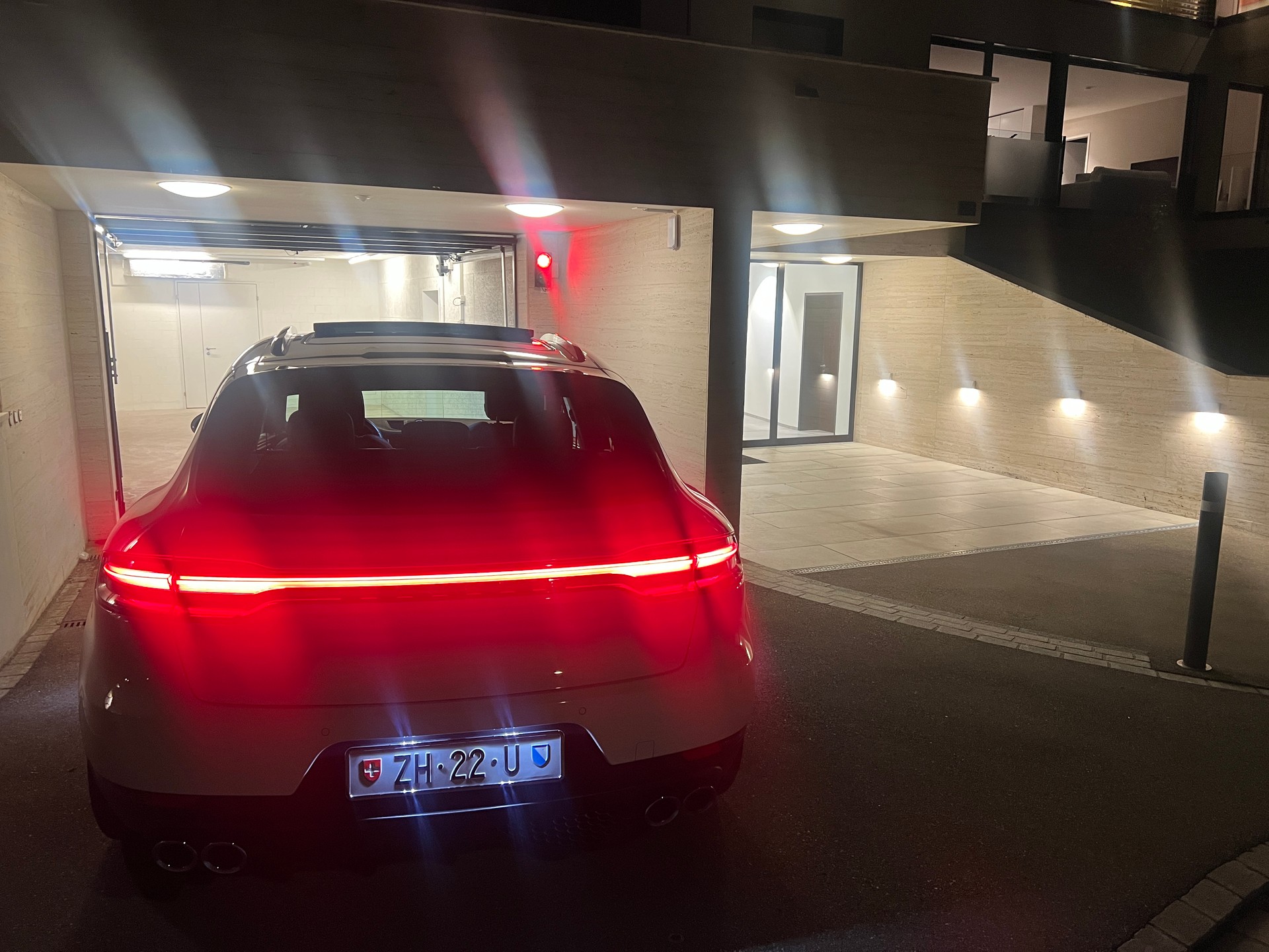 PORSCHE Macan PDK-image-15