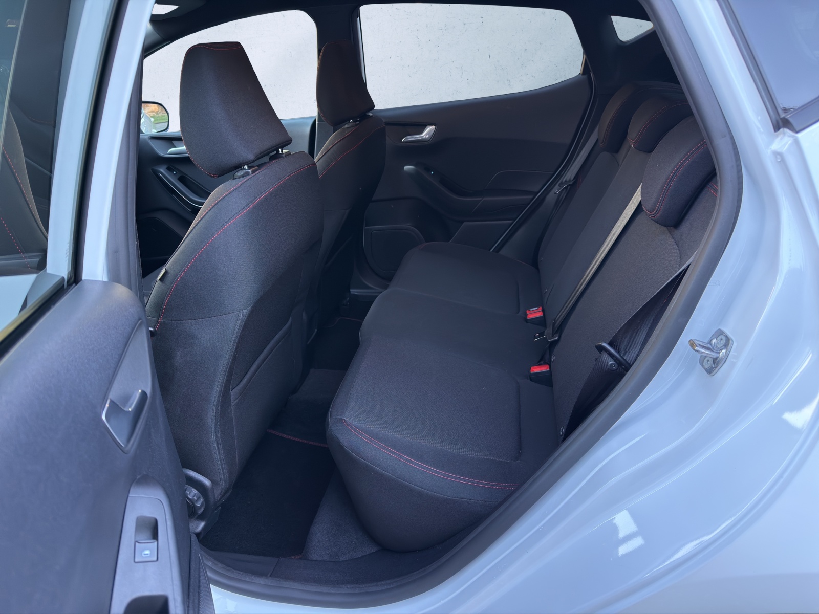 FORD Fiesta 1.0 SCTi MHEV ST Line X *Automat*-image-18