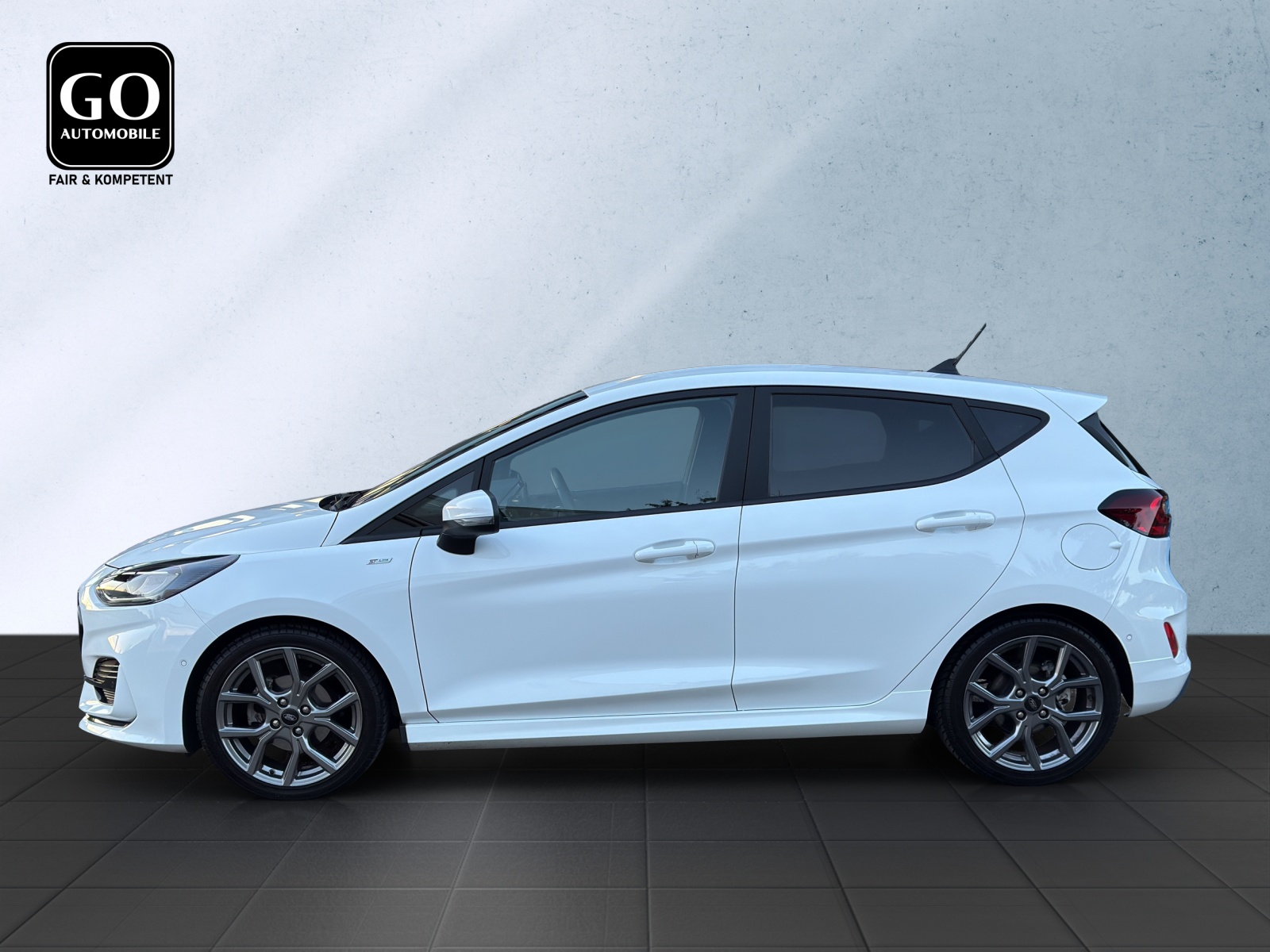 FORD Fiesta 1.0 SCTi MHEV ST Line X *Automat*-showroom-element-3