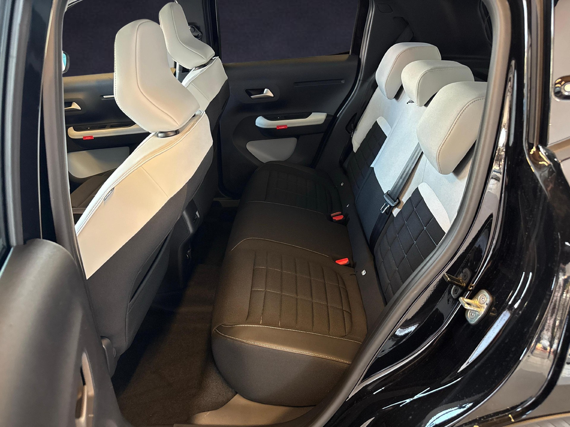 CITROEN C3 1.2 Hybrid Max-image-10
