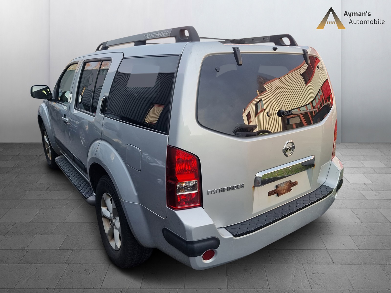 NISSAN Pathfinder 2.5 dCi Platinum Automatic-image-4