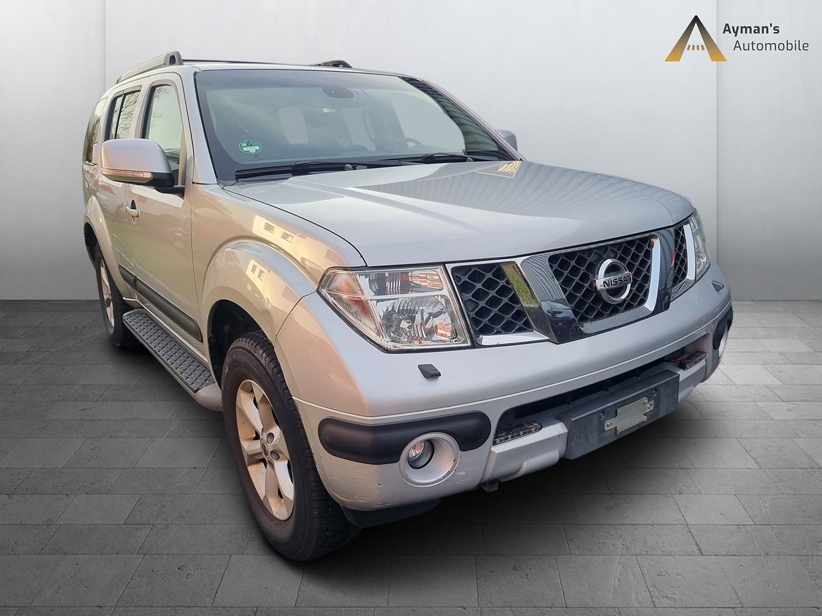 NISSAN Pathfinder 2.5 dCi Platinum Automatic-image-3