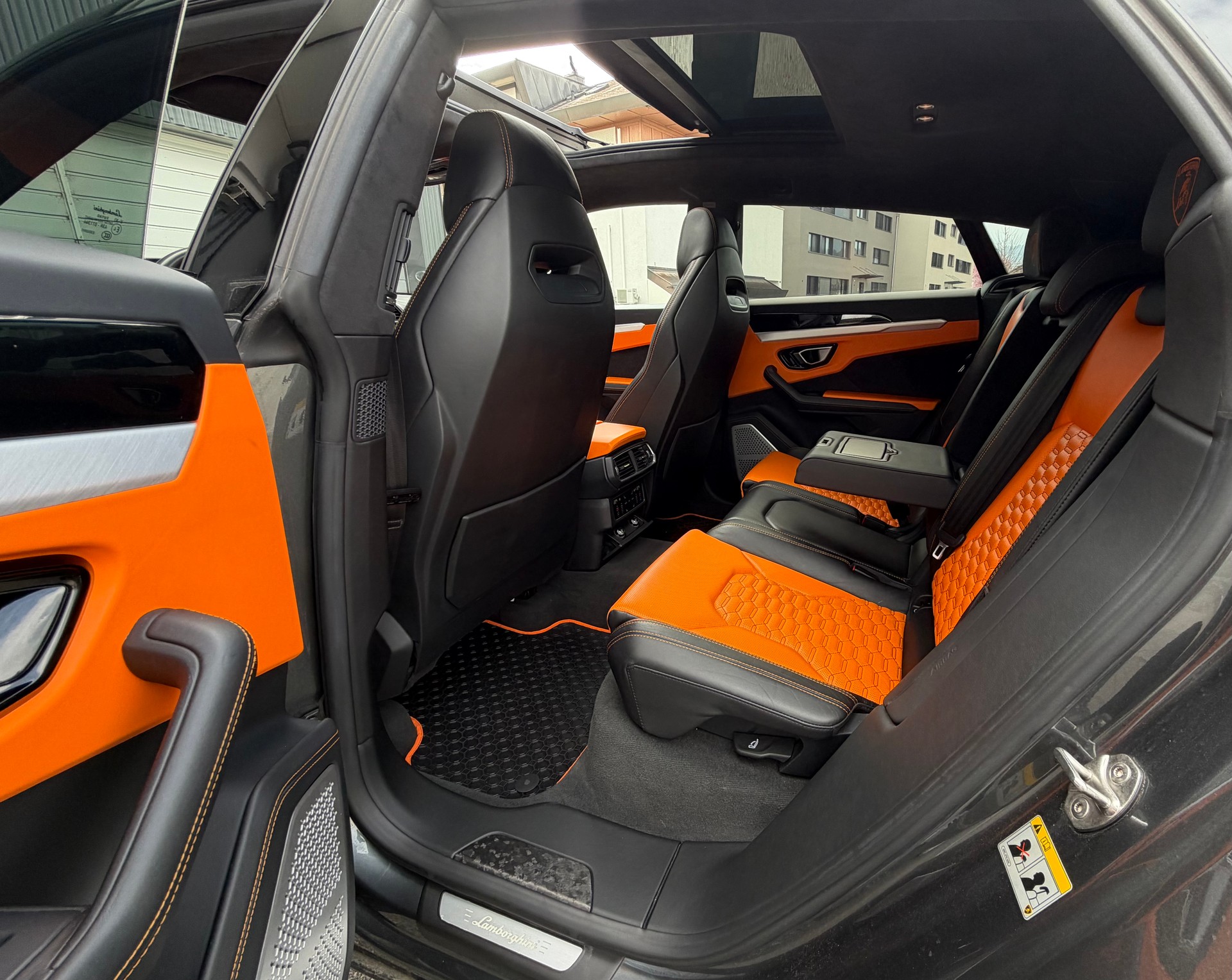 LAMBORGHINI Urus 650 PS ♦️ Topausstattung*Traumkombination*Ab Service♦️-image-10