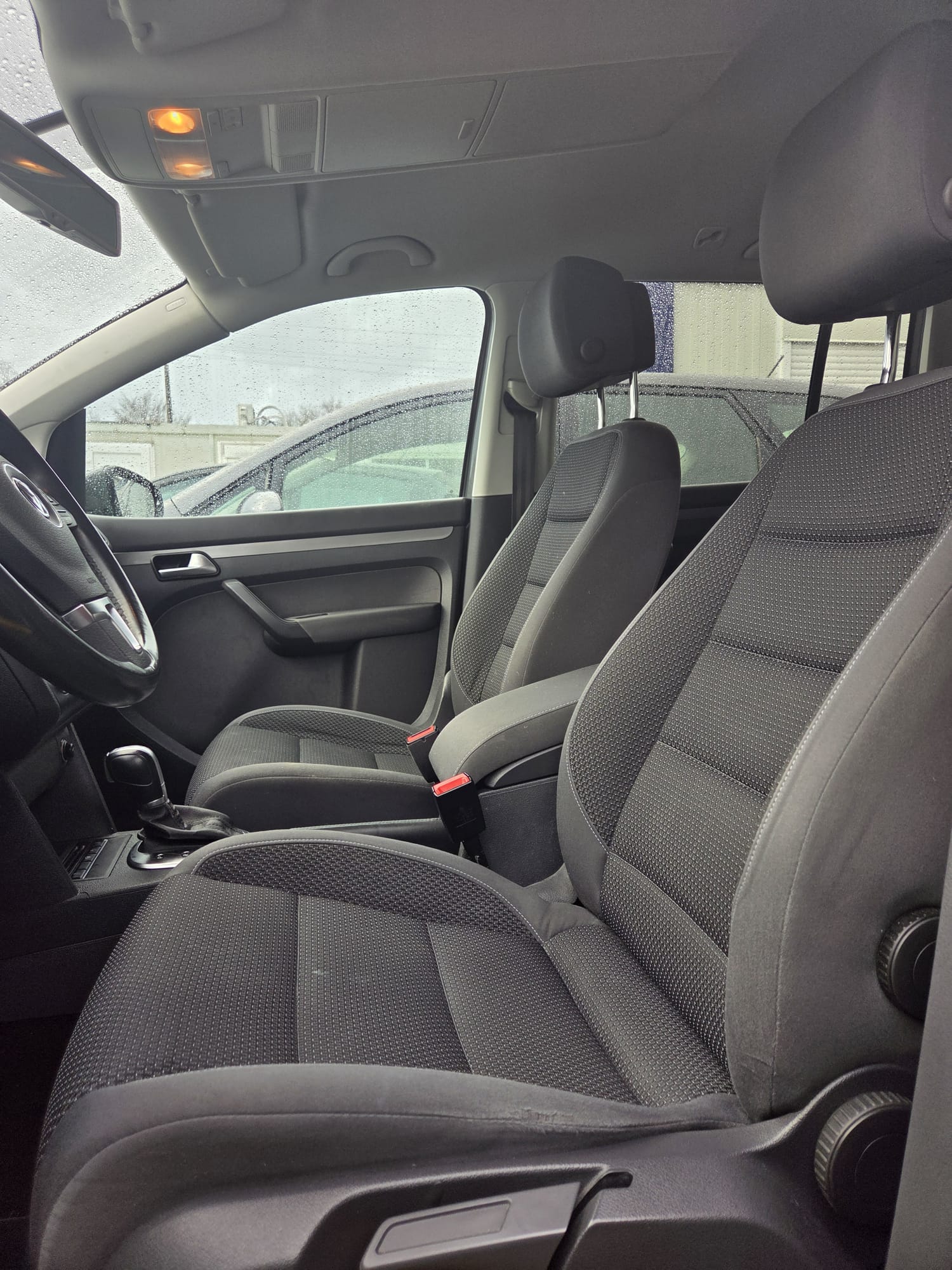 VW Touran 1.4 TSI Highline DSG ** 7 Pl. ** Frish MFK / Expertisé du jour *-image-4