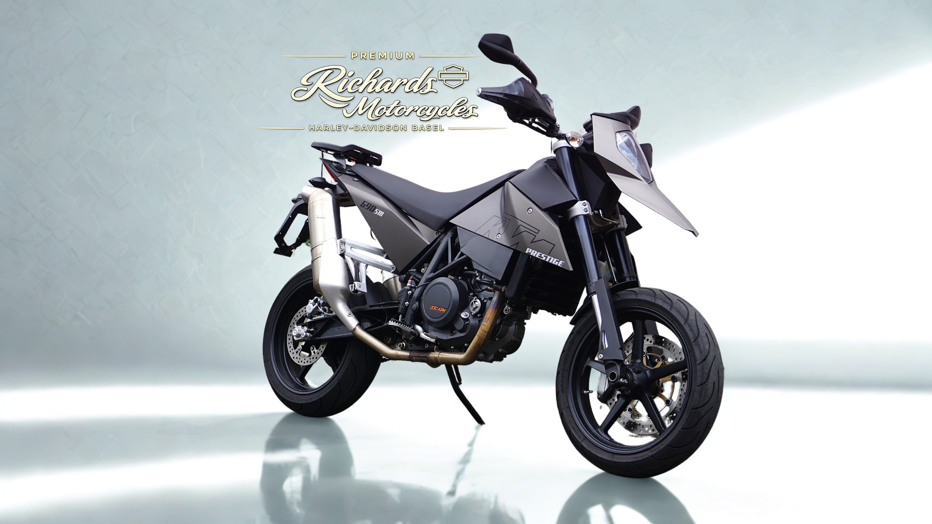 KTM 690 SM-image-1