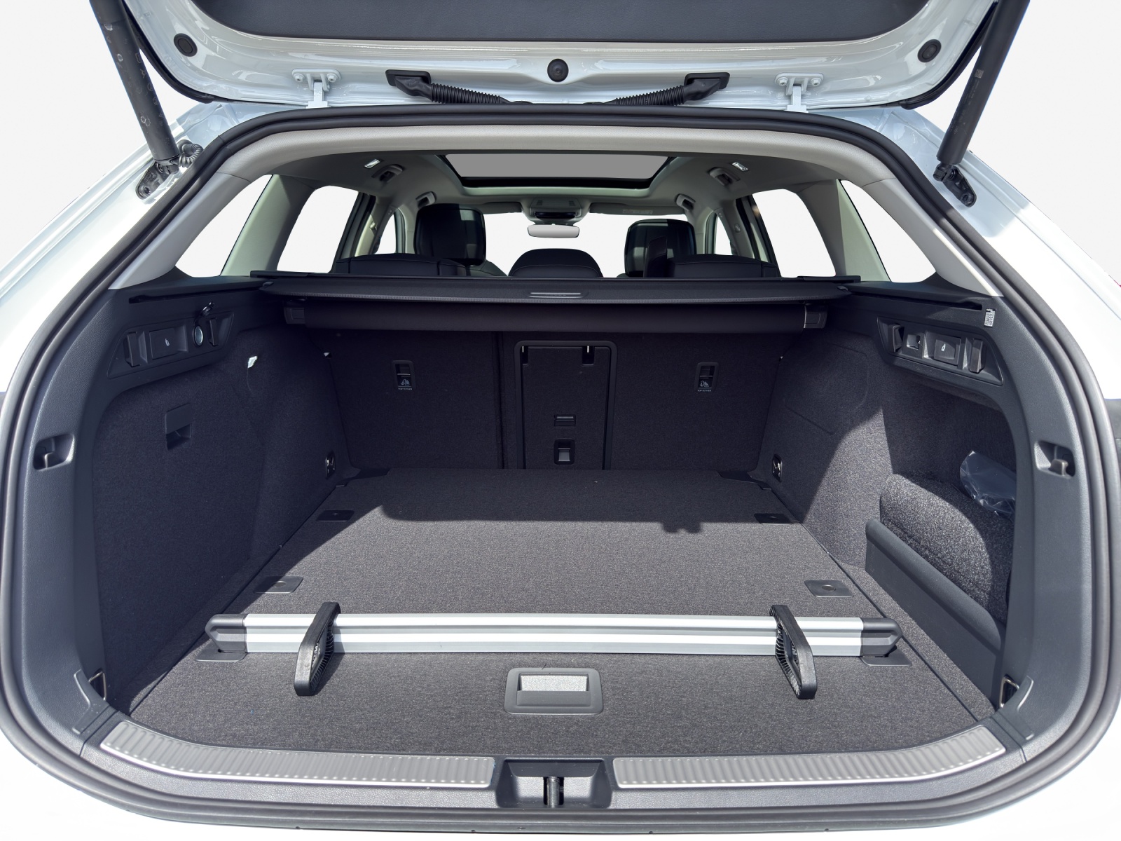 SKODA Superb Combi 2.0 TDi L&K 4x4 DSG-image-12