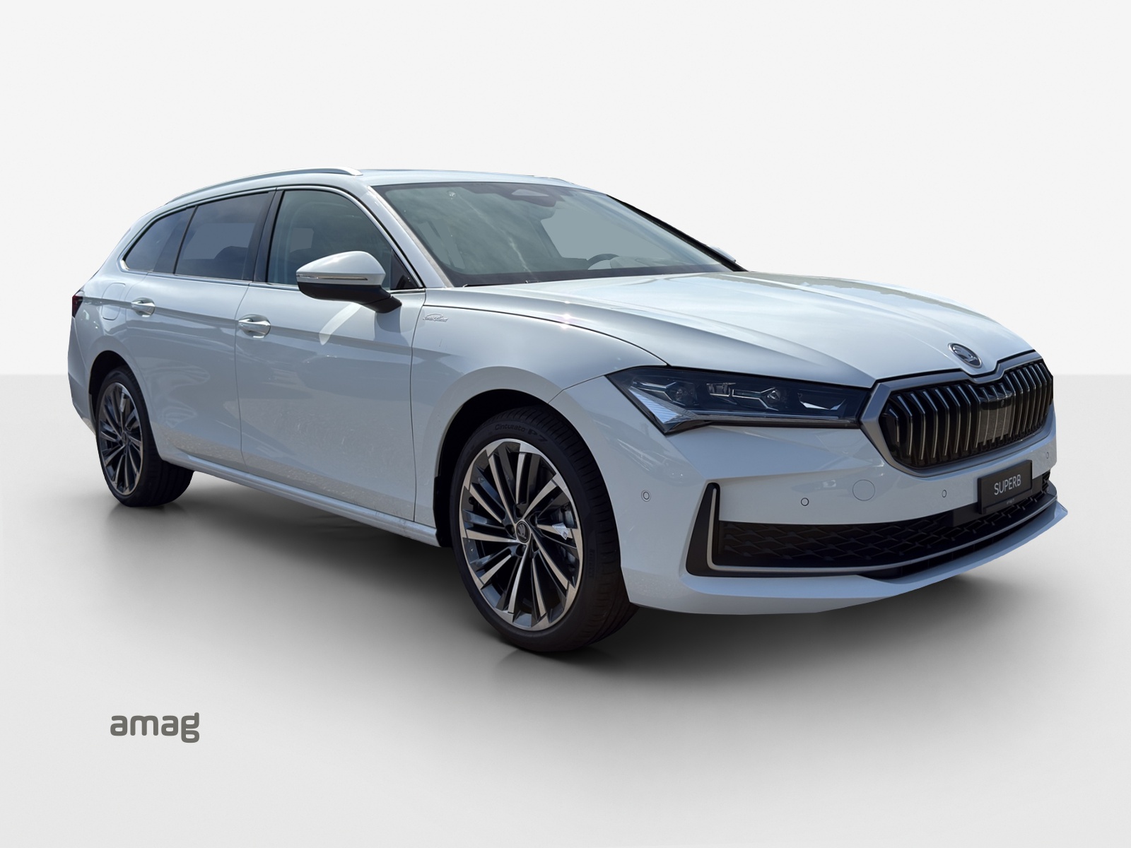 SKODA Superb Combi 2.0 TDi L&K 4x4 DSG-image-5