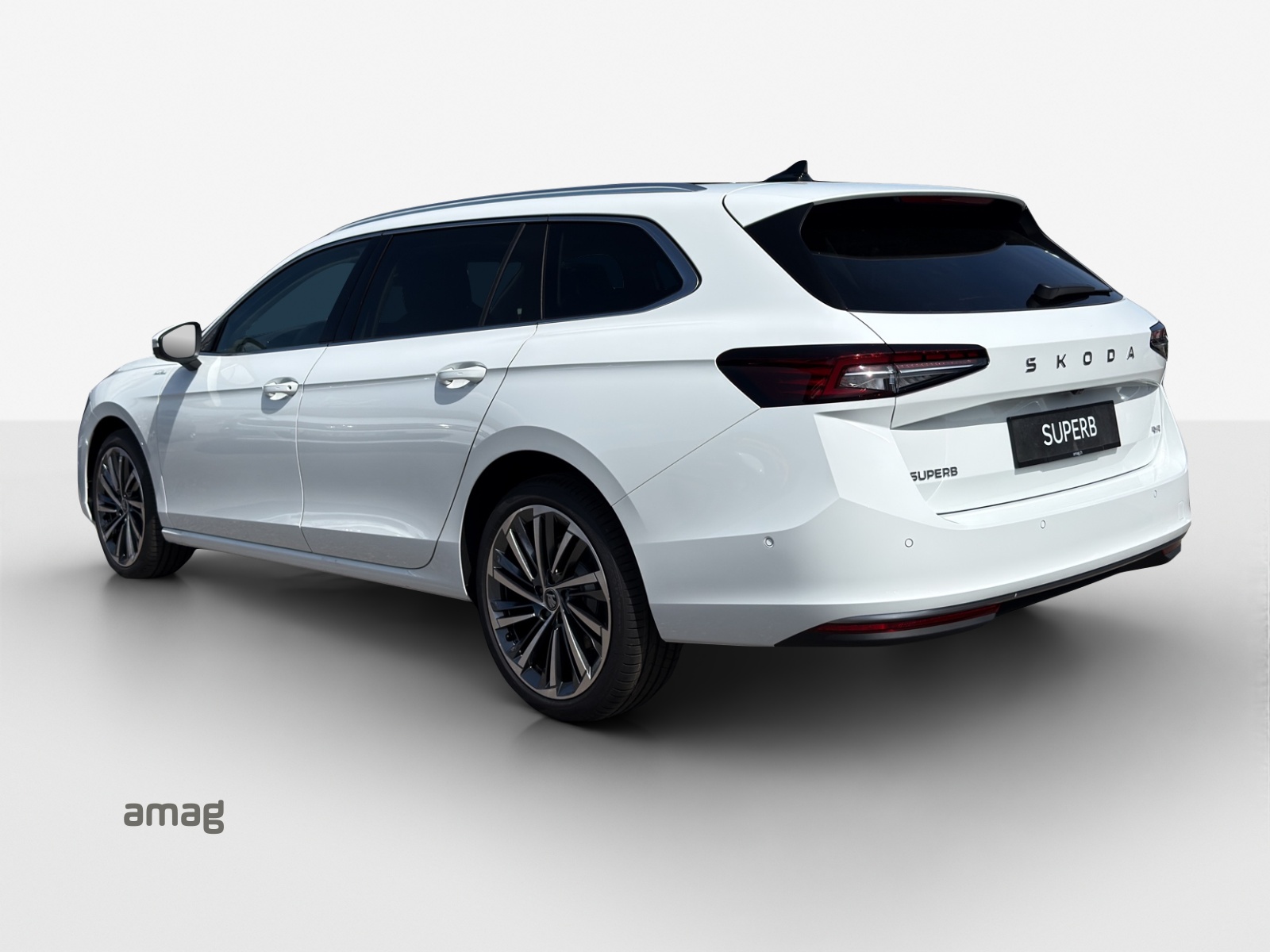 SKODA Superb Combi 2.0 TDi L&K 4x4 DSG-showroom-element-2