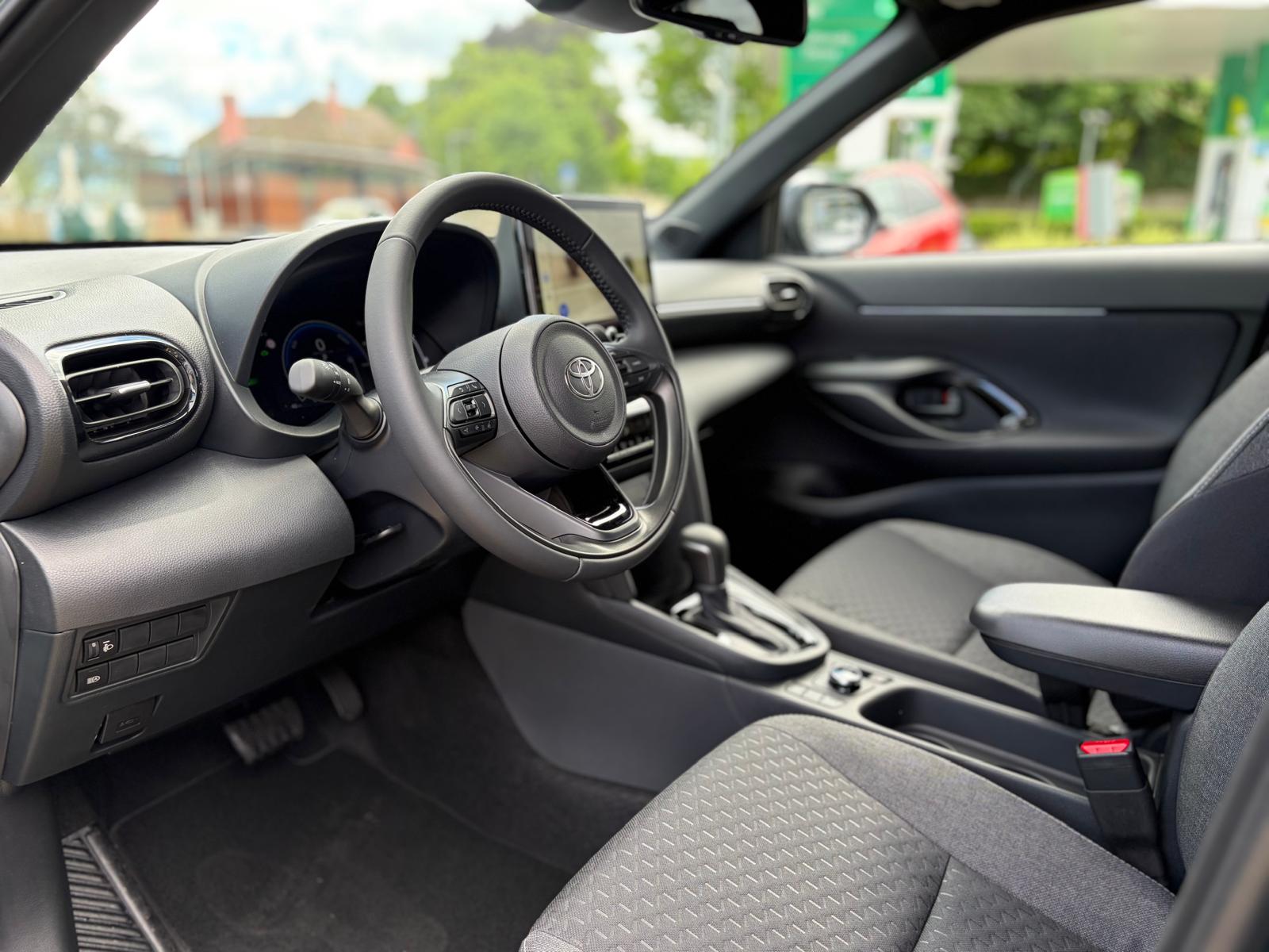 TOYOTA Yaris Cross 1.5 Trend AWDi e-CVT-image-10