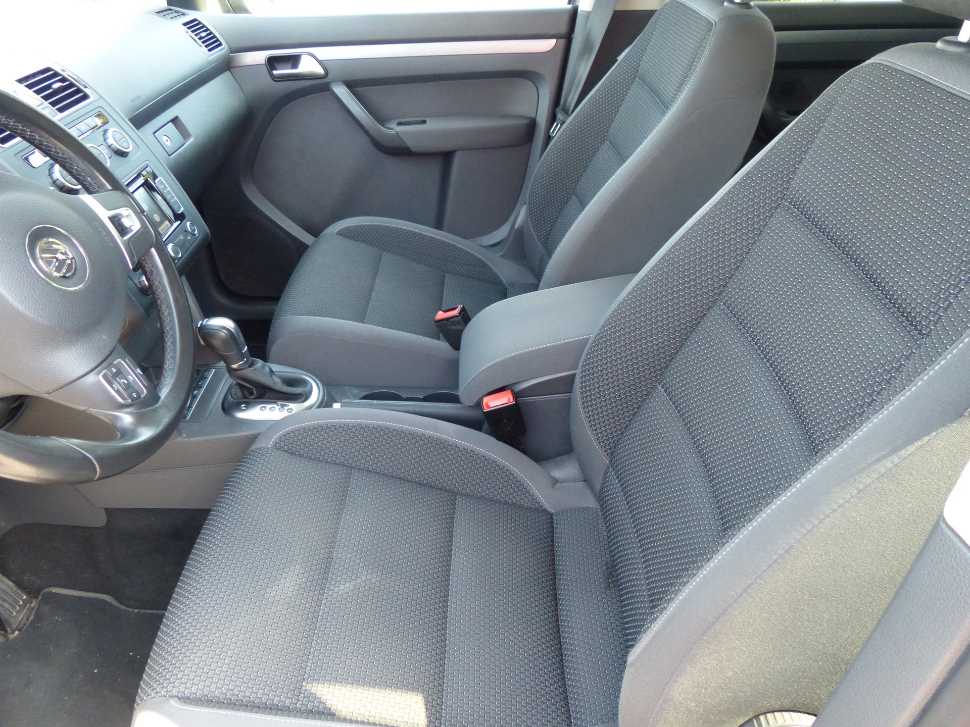 VW Touran 1.4 TSI Comfortline DSG-image-17