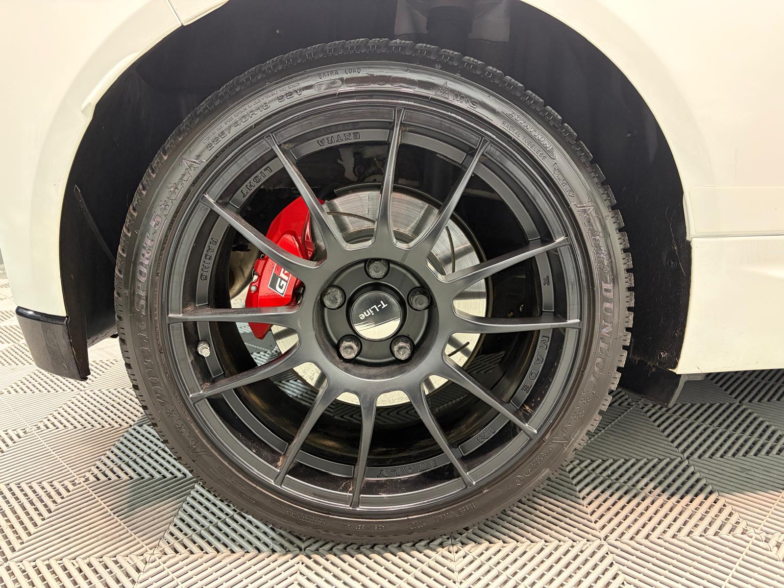 TOYOTA Yaris 1.6 GR Sport A-image-26