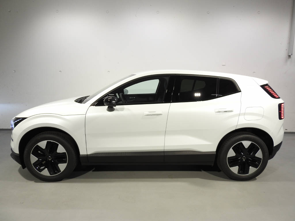 VOLVO EX 30 E60 XCITE-showroom-element-2