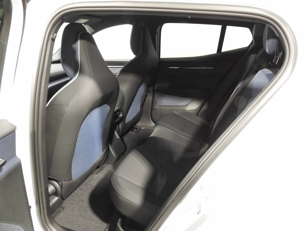 VOLVO EX 30 E60 XCITE-image-11