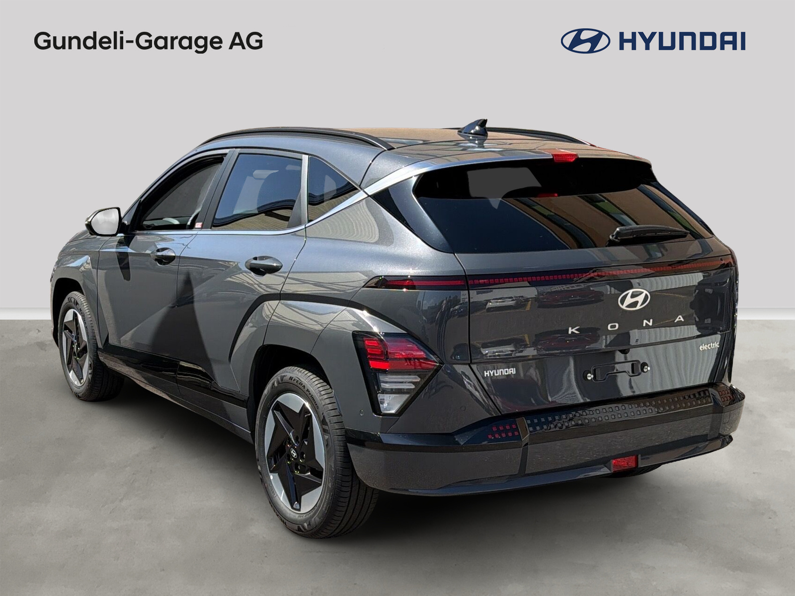 HYUNDAI Kona EV 65.4 kWh Amplia-image-4