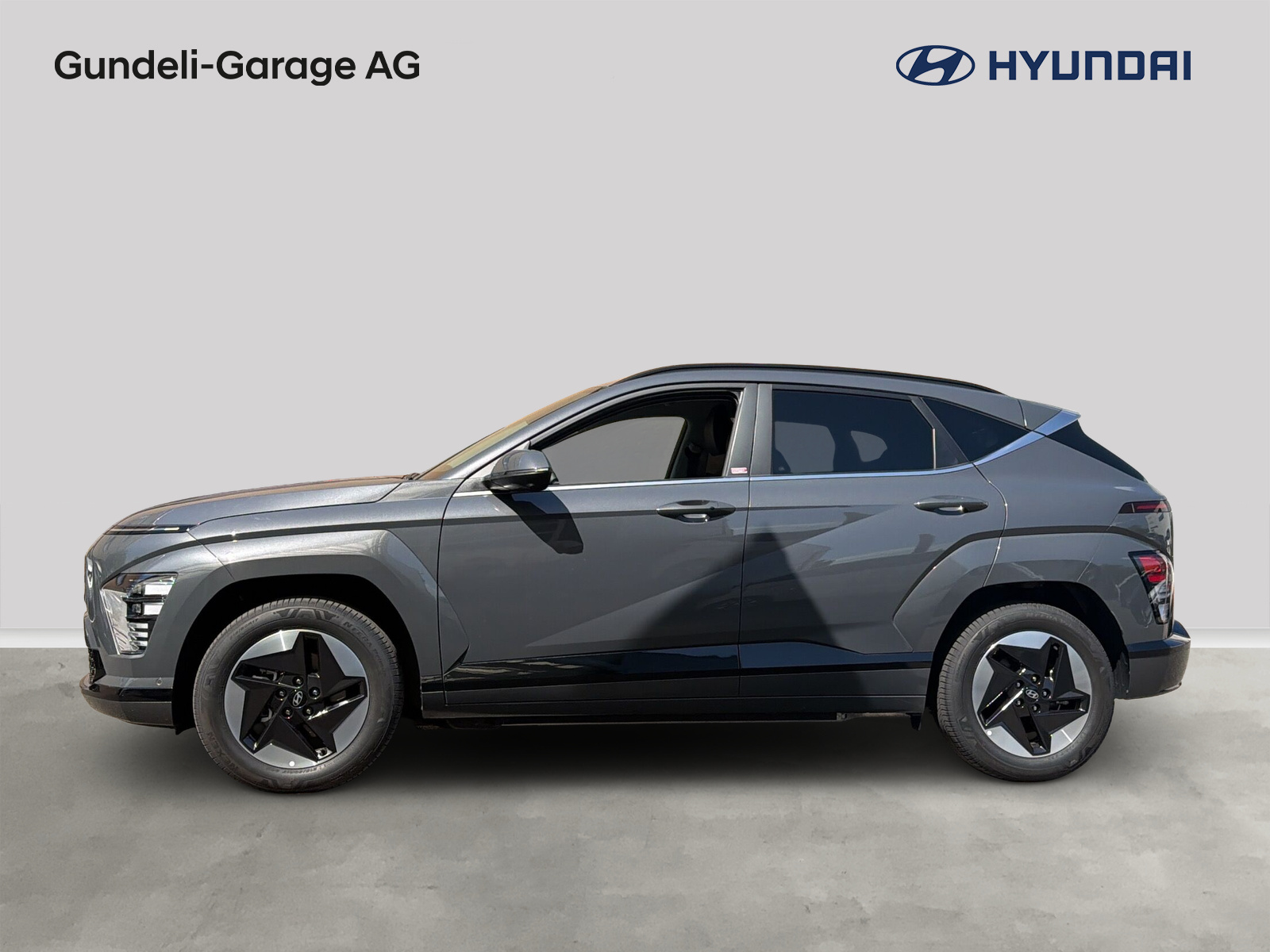 HYUNDAI Kona EV 65.4 kWh Amplia-showroom-element-2