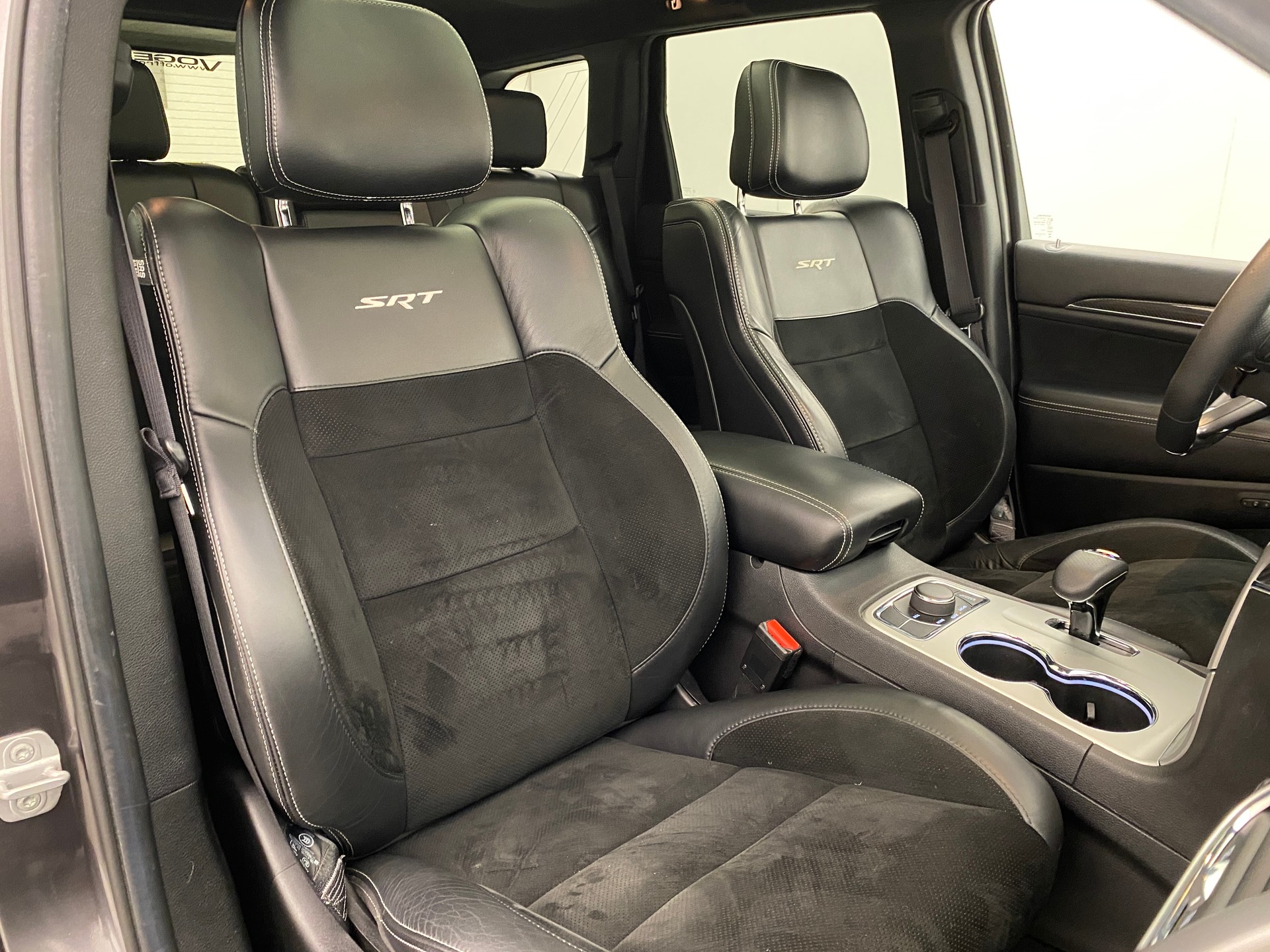 JEEP Grand Cherokee SRT 6.4-image-10