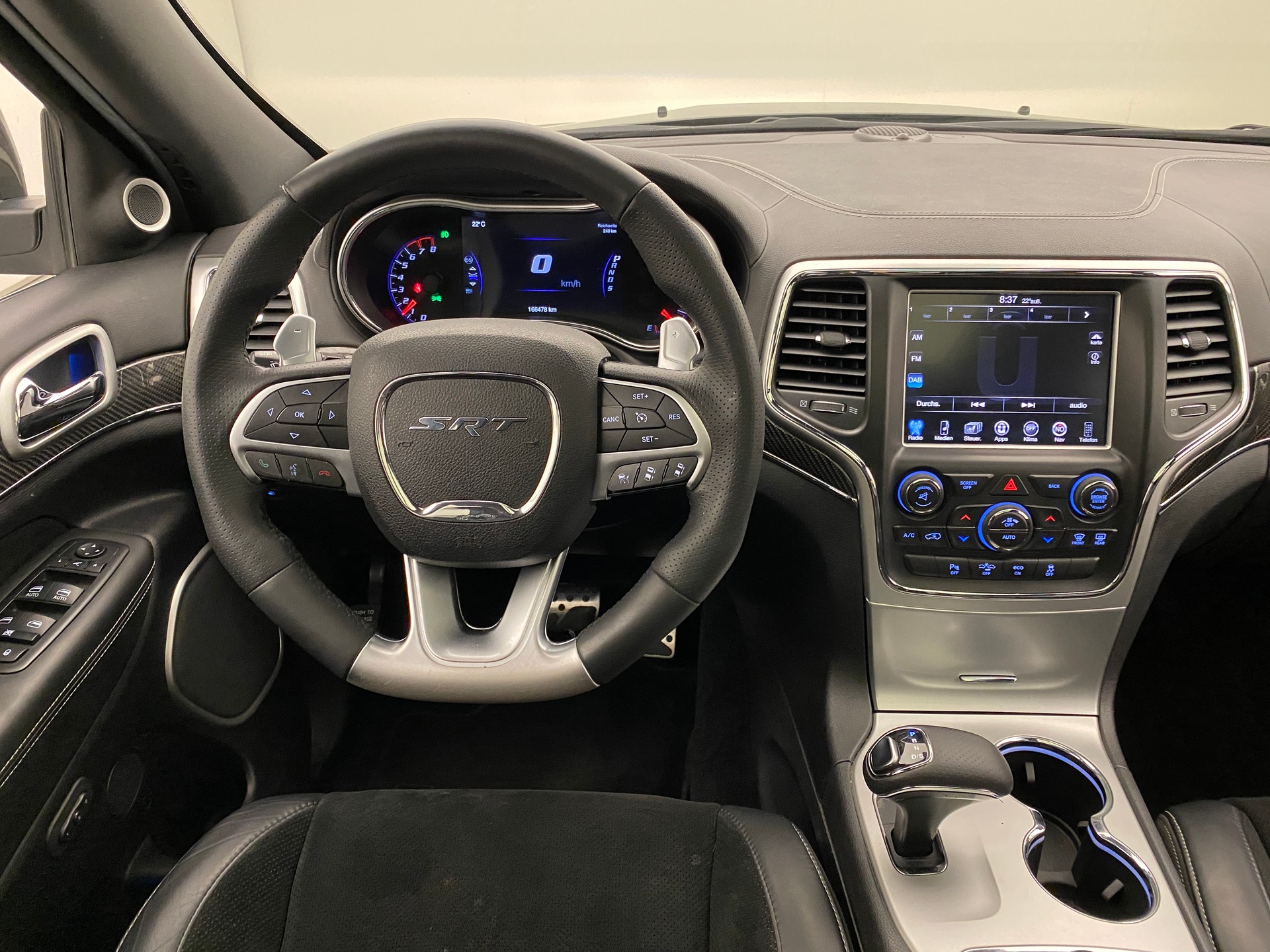 JEEP Grand Cherokee SRT 6.4-image-7