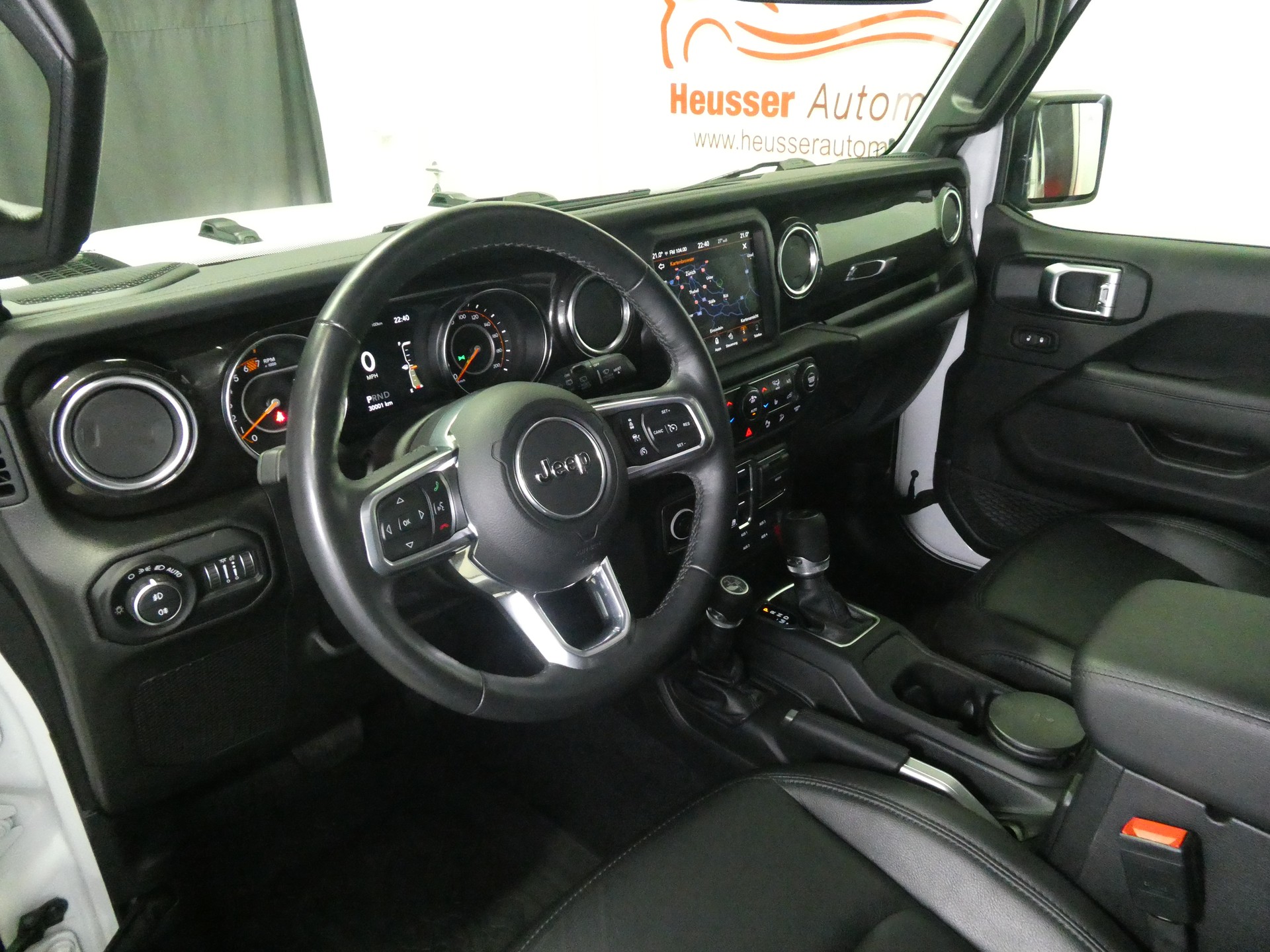 JEEP Wrangler 2.0 Unlimited Night Eagle Automatic - Navigation - Leder - Soft &Hardtop - Kamera - 272 PS-image-9