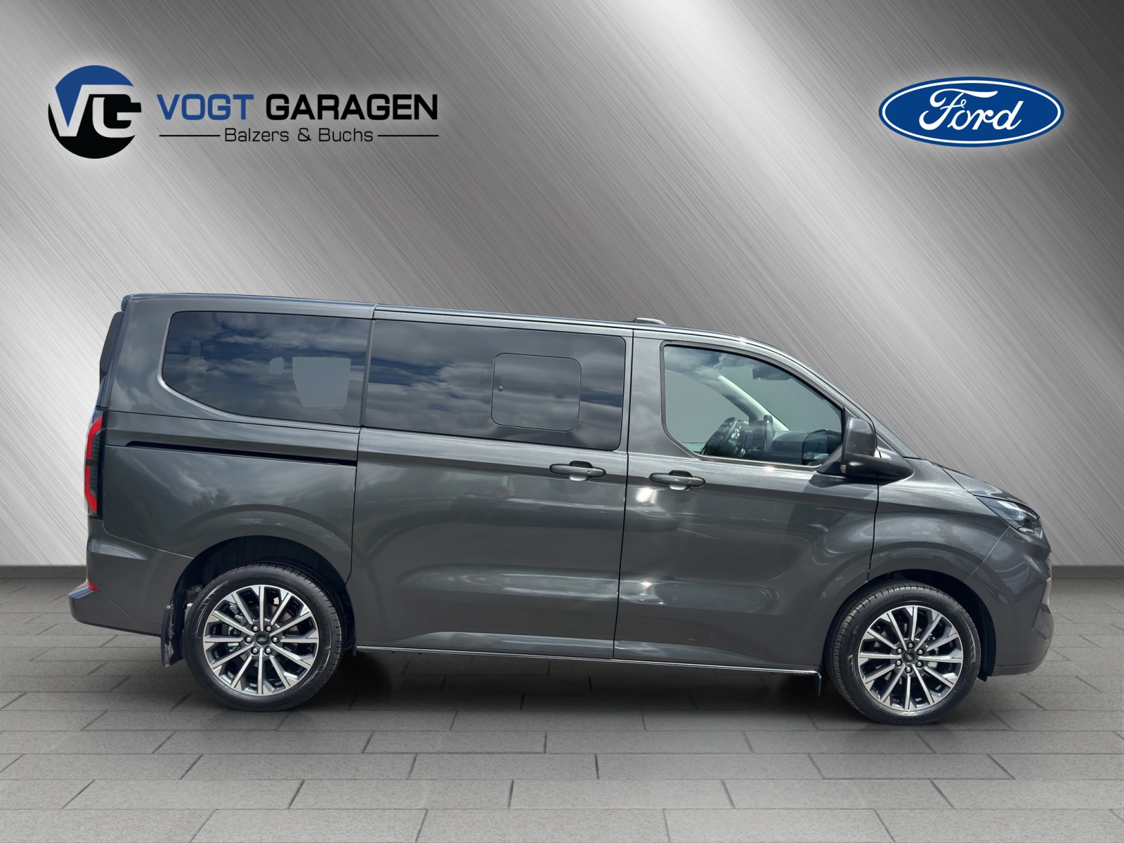 FORD Tourneo Custom Bus 320 L1 2.0 EcoBlue Titanium X 4x4-image-6