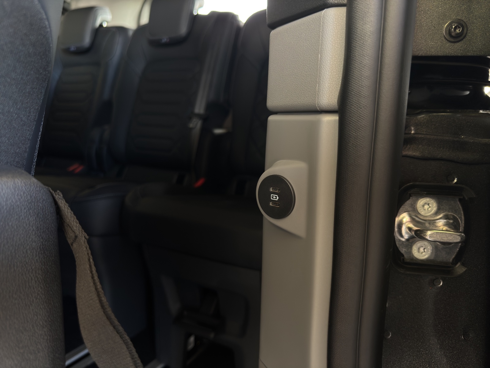 FORD Tourneo Custom Bus 320 L1 2.0 EcoBlue Titanium X 4x4-image-15