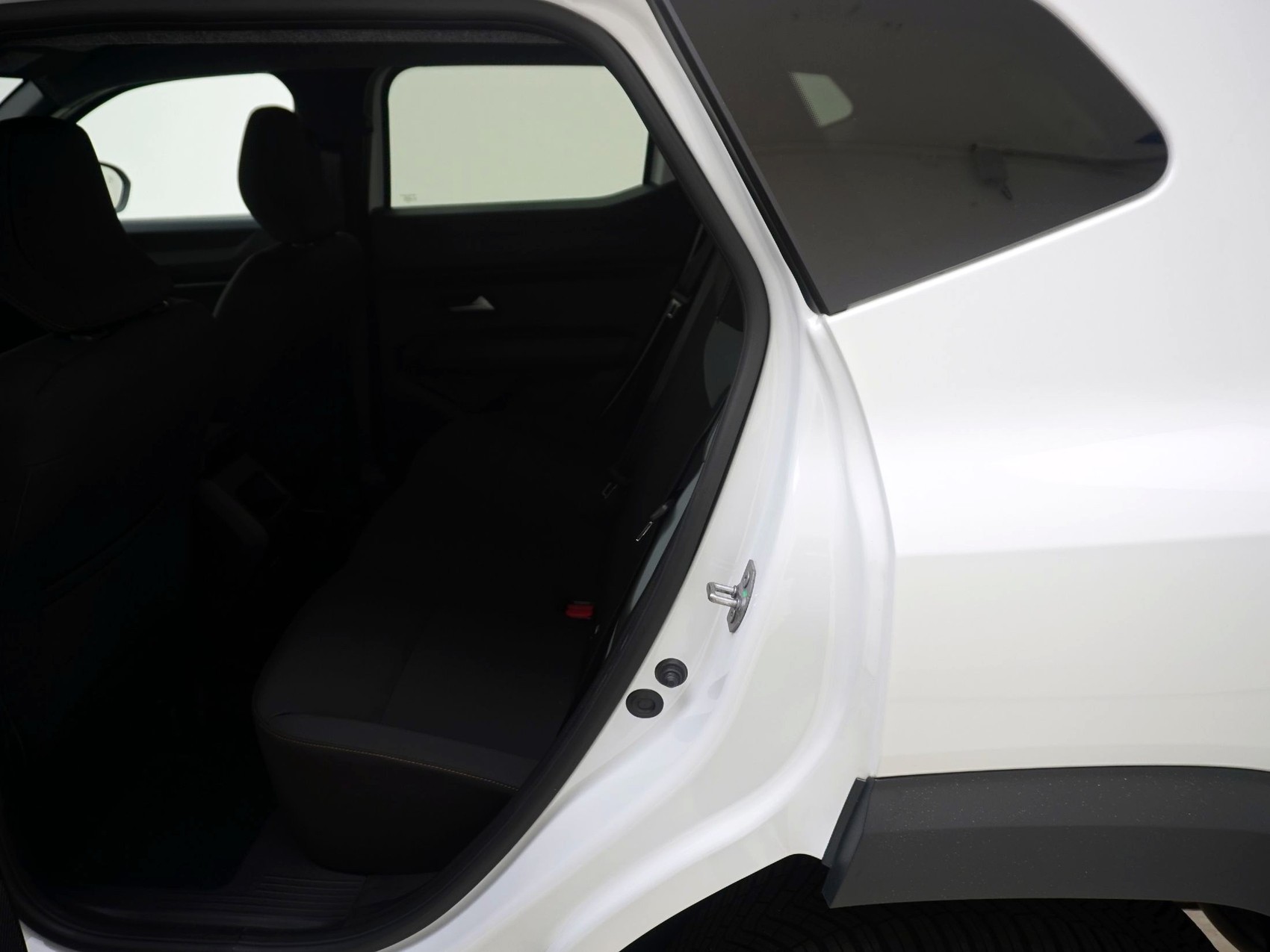 DACIA Duster 1.2 Hybrid-G Extreme 4x4-image-9