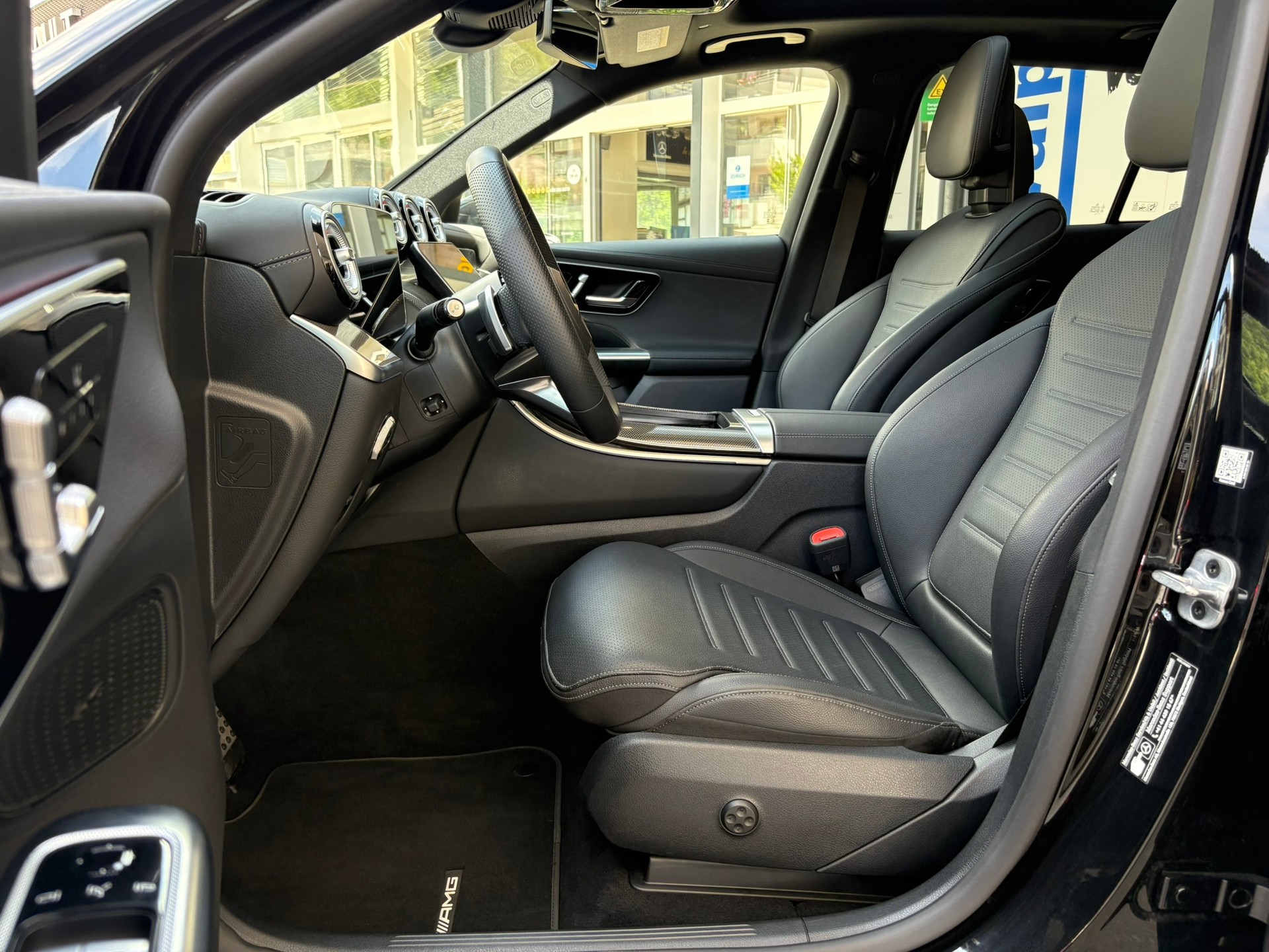 MERCEDES-BENZ GLC 300 e 4M 9G-Tronic-image-8