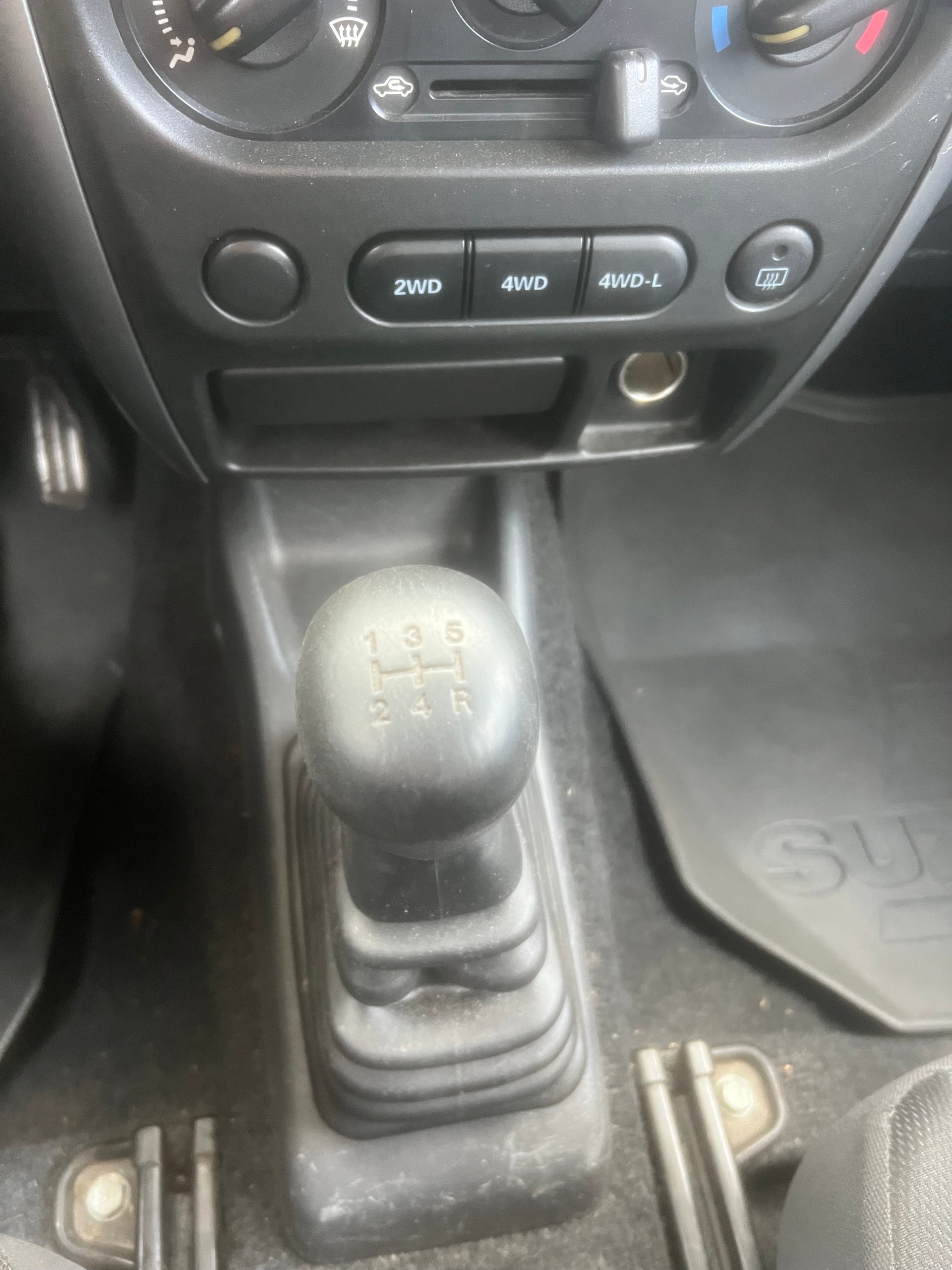 SUZUKI Jimny 1.3 16V GL Top-image-9