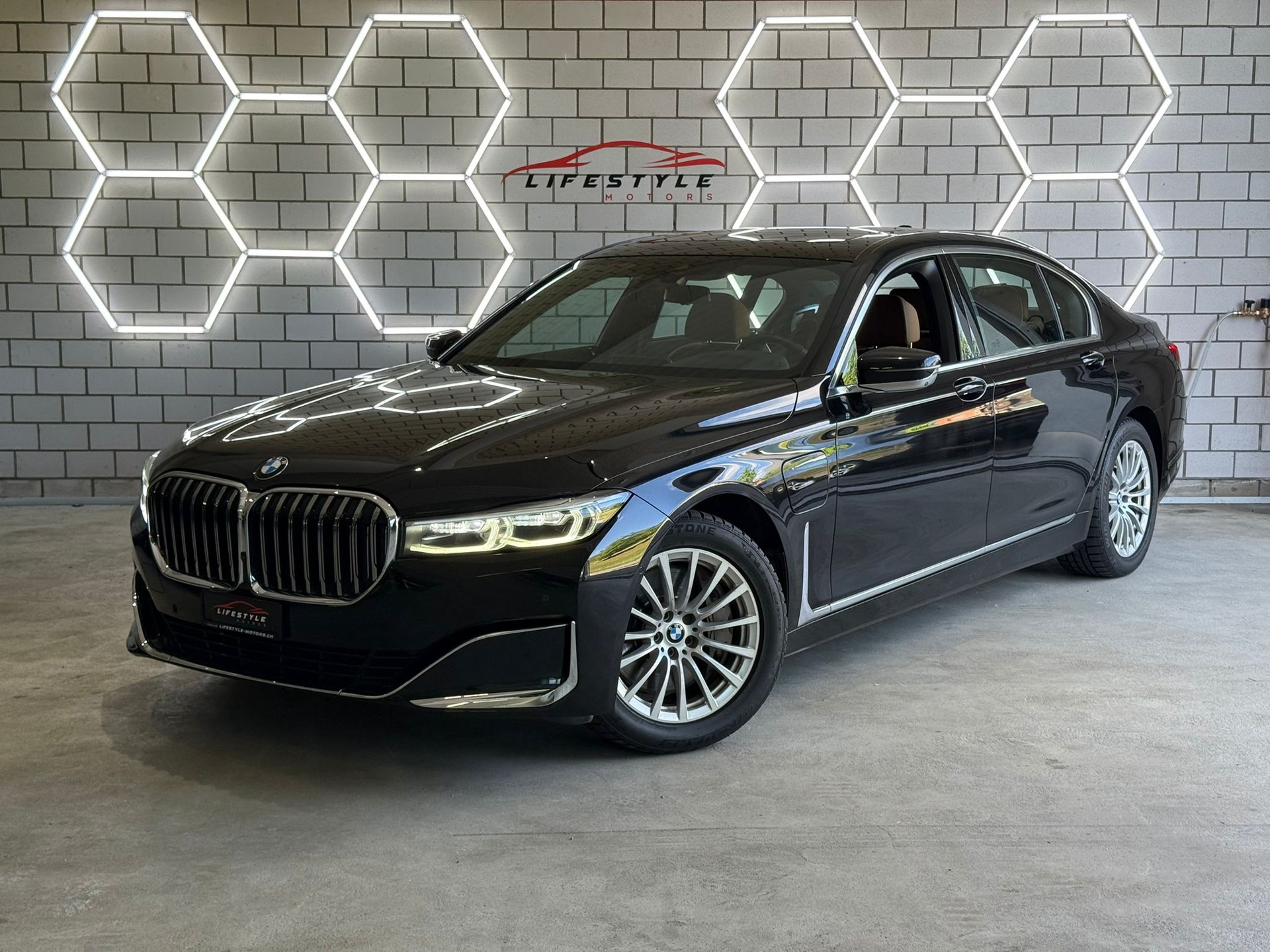 BMW 745Le xDrive Steptronic