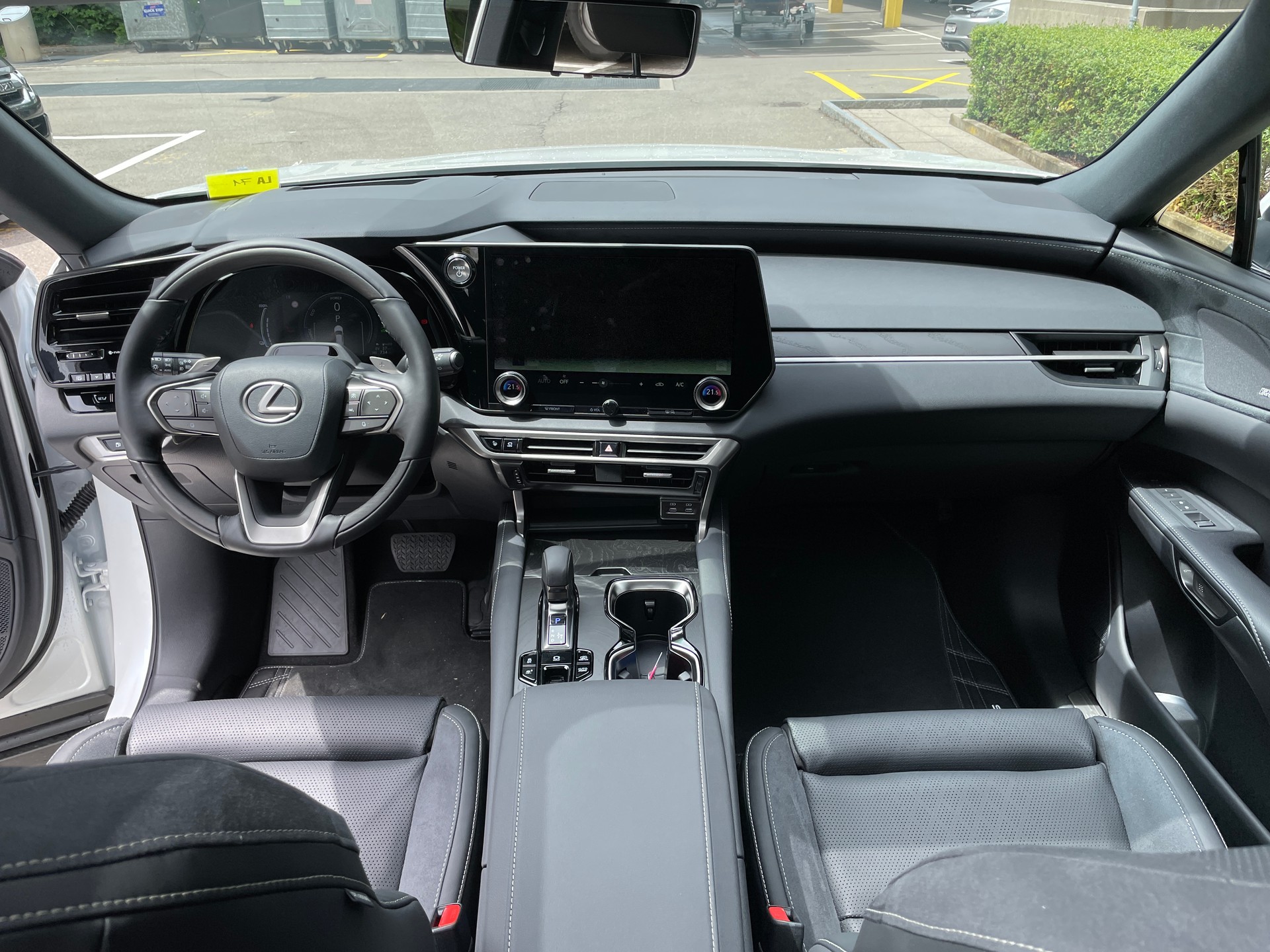 LEXUS RX 450h+ Ecxellence PHEV 4WD-image-16