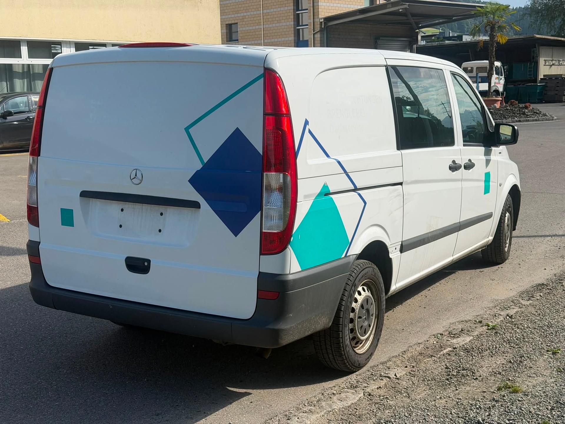 MERCEDES-BENZ Vito 113 CDI Mixto L-showroom-element-3