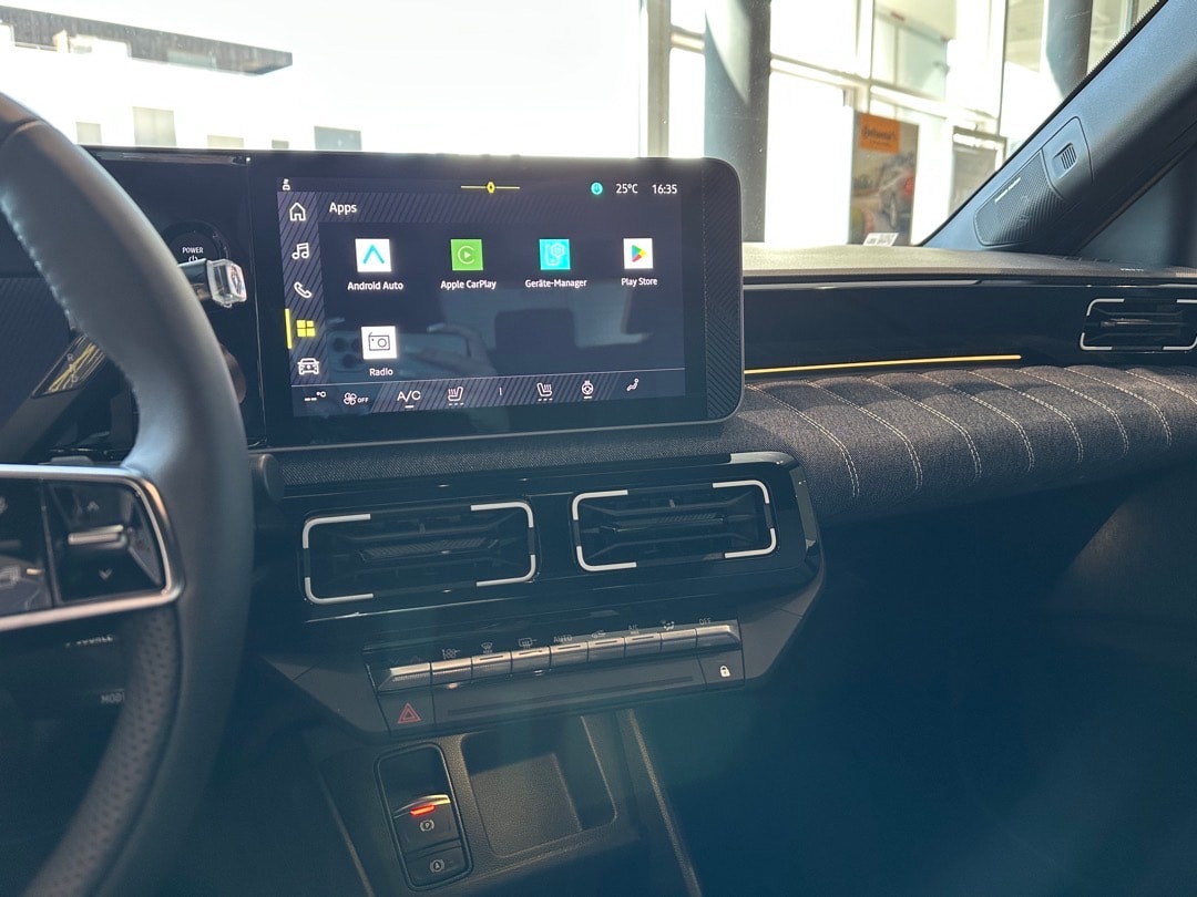 RENAULT R5 E-Tech Comfort Range 52 kWh Techno-image-15