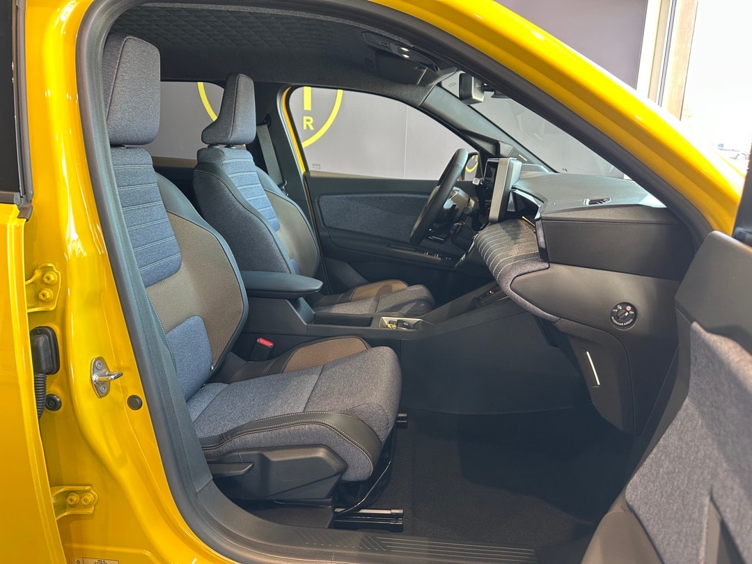 RENAULT R5 E-Tech Comfort Range 52 kWh Techno-image-11