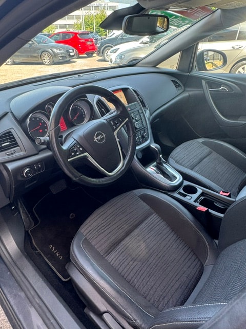 OPEL Astra SportsTourer 1.4i 16V Turbo Automatic-image-8