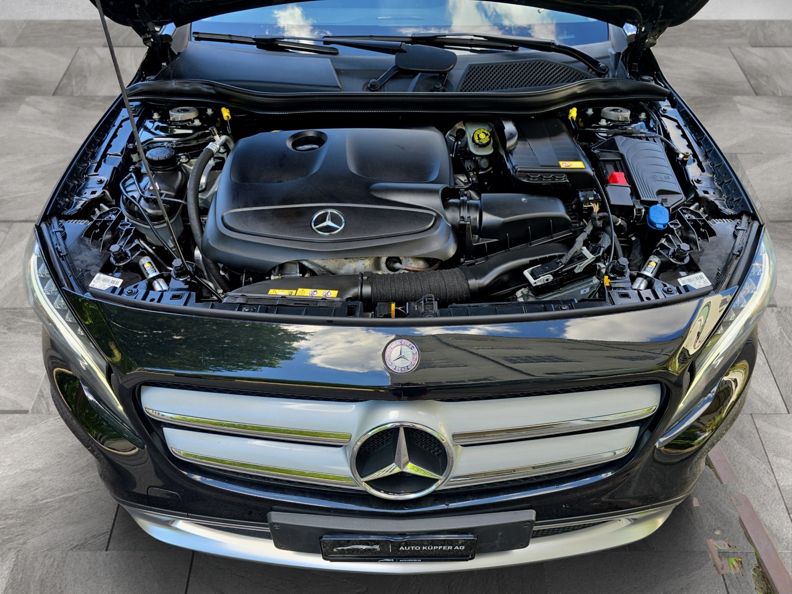 MERCEDES-BENZ GLA 250 Urban 4Matic 7G-DCT-image-28