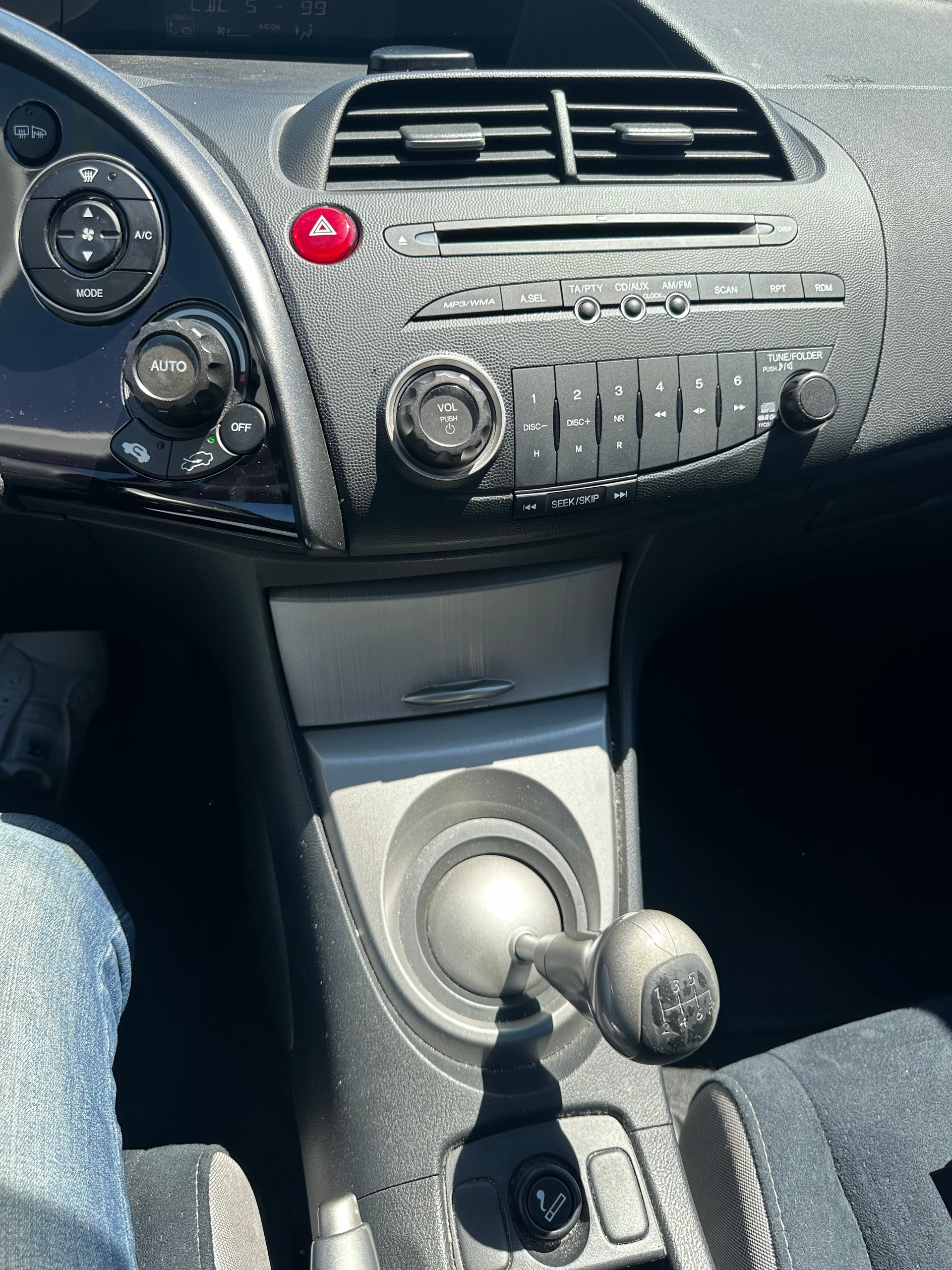 HONDA Civic 1.8i Sport-image-6