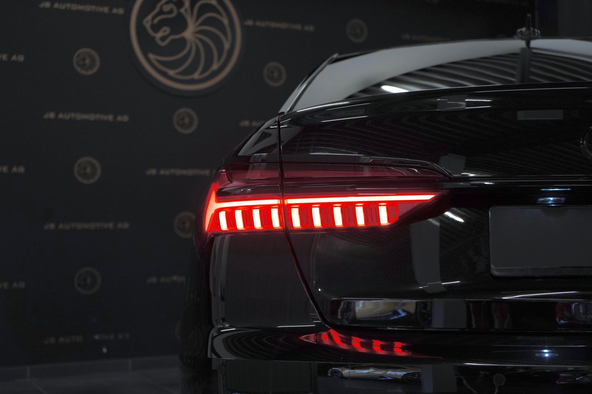 AUDI A6 Limousine 45 TFSI Sport S-tronic S-Line-image-11