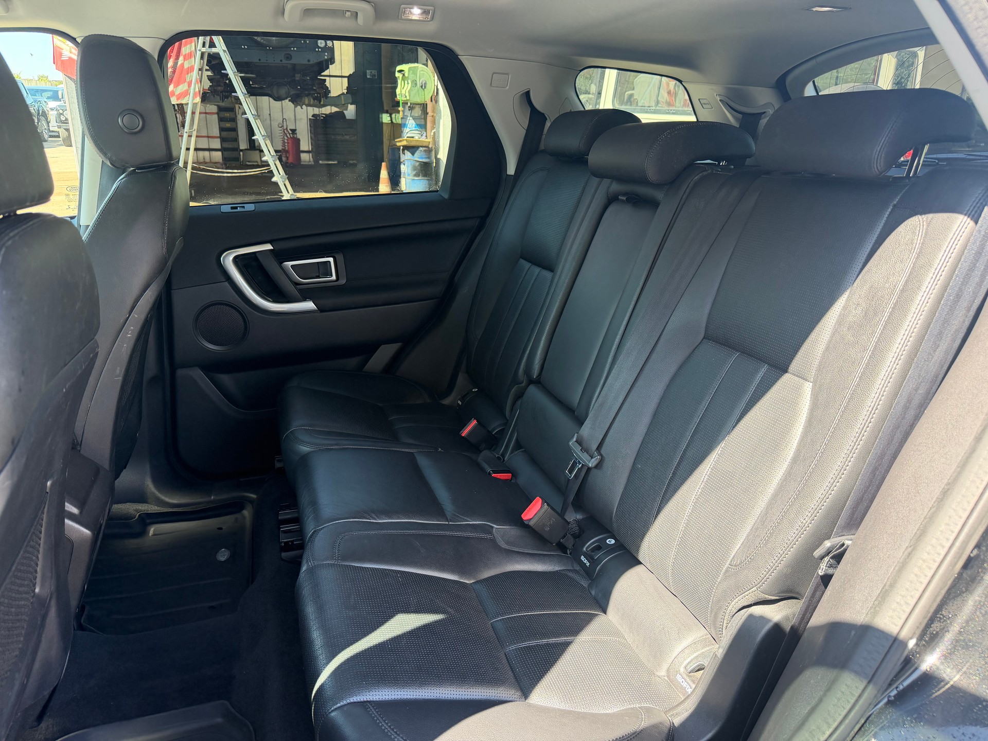 LAND ROVER Discovery Sport 2.0 Si4 HSE AT9-image-8