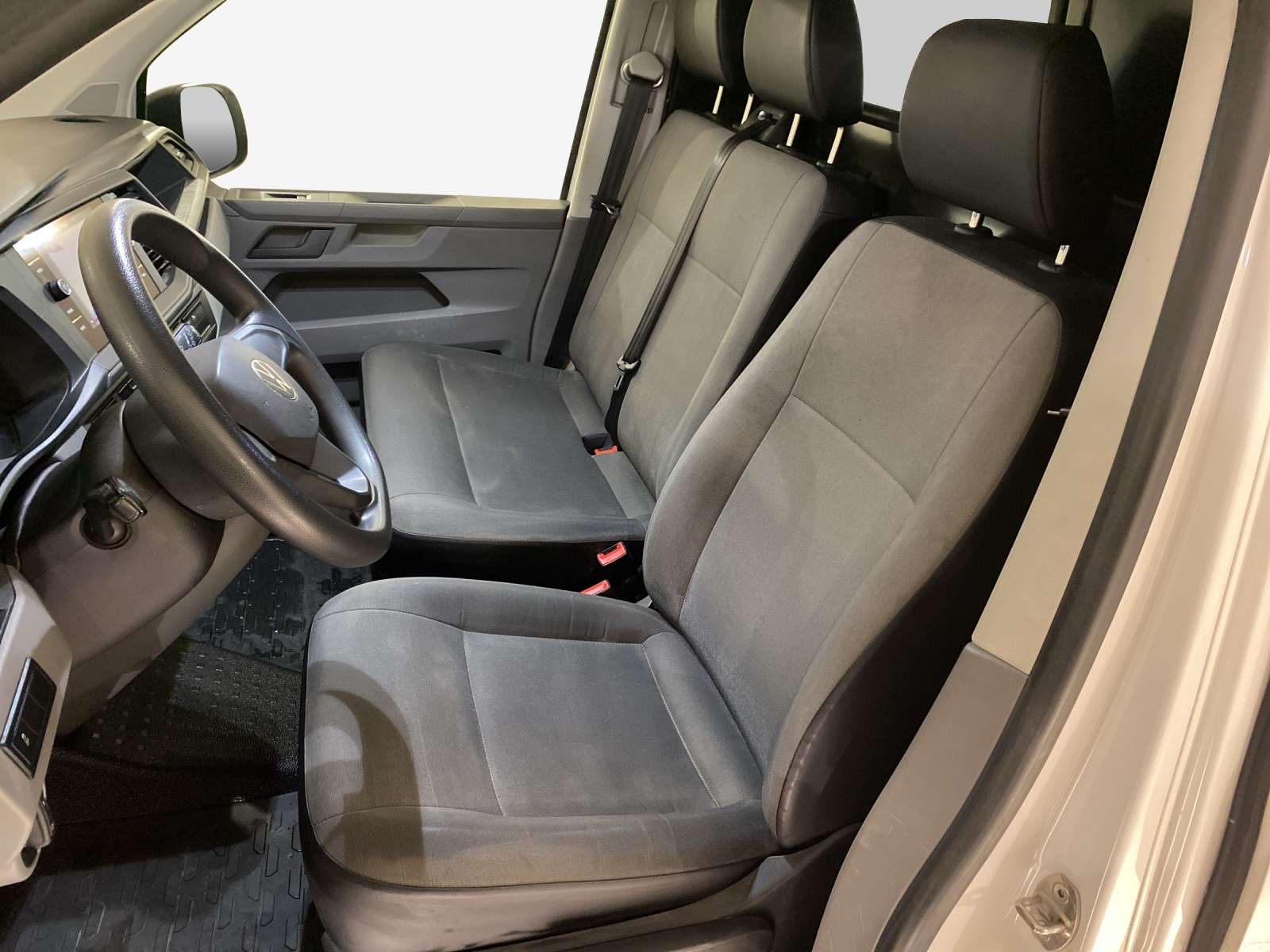 VW T6.1 2.0 TDI 4Motion-image-11