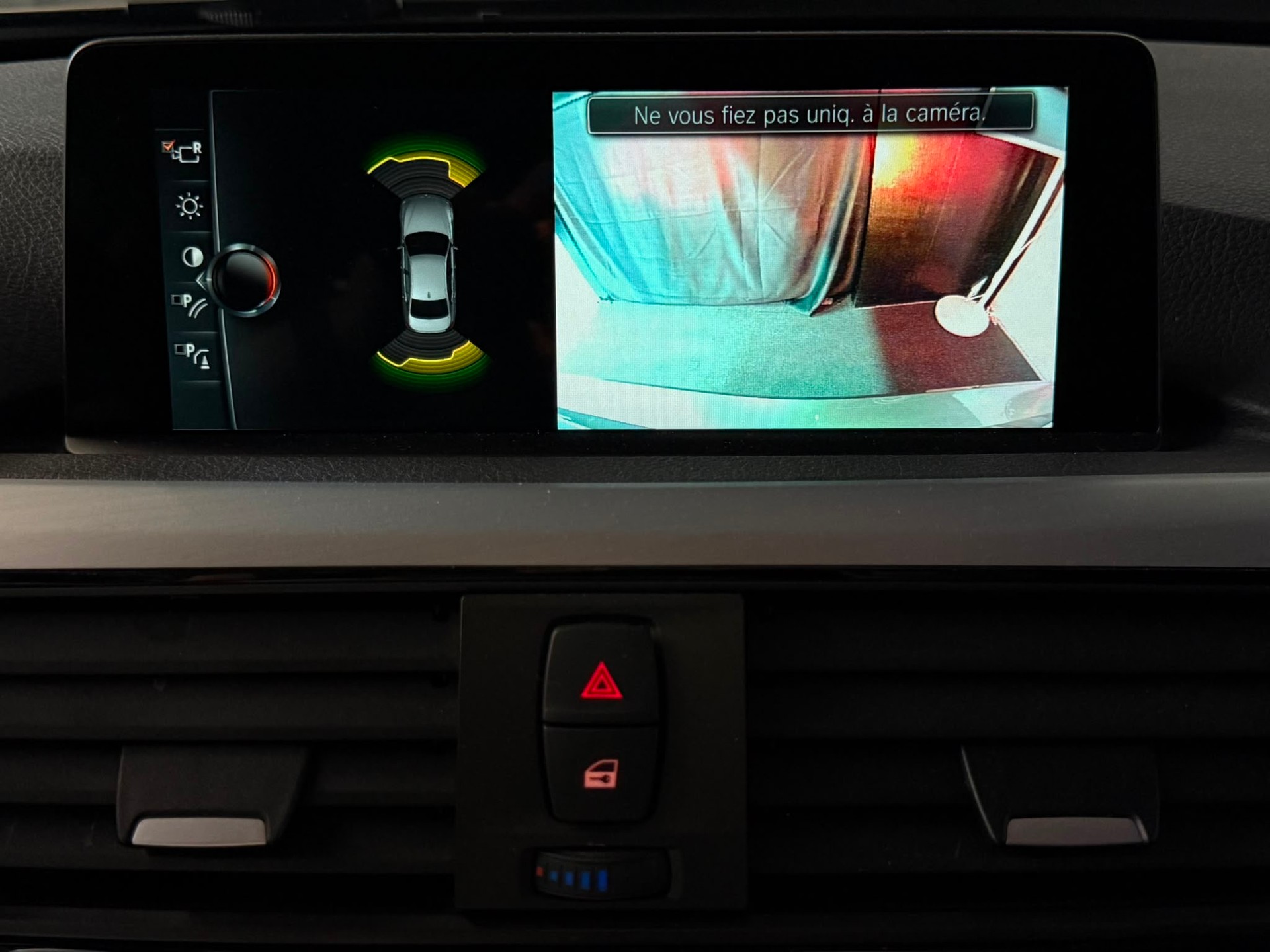 BMW 320i Sport Line Steptronic-image-10
