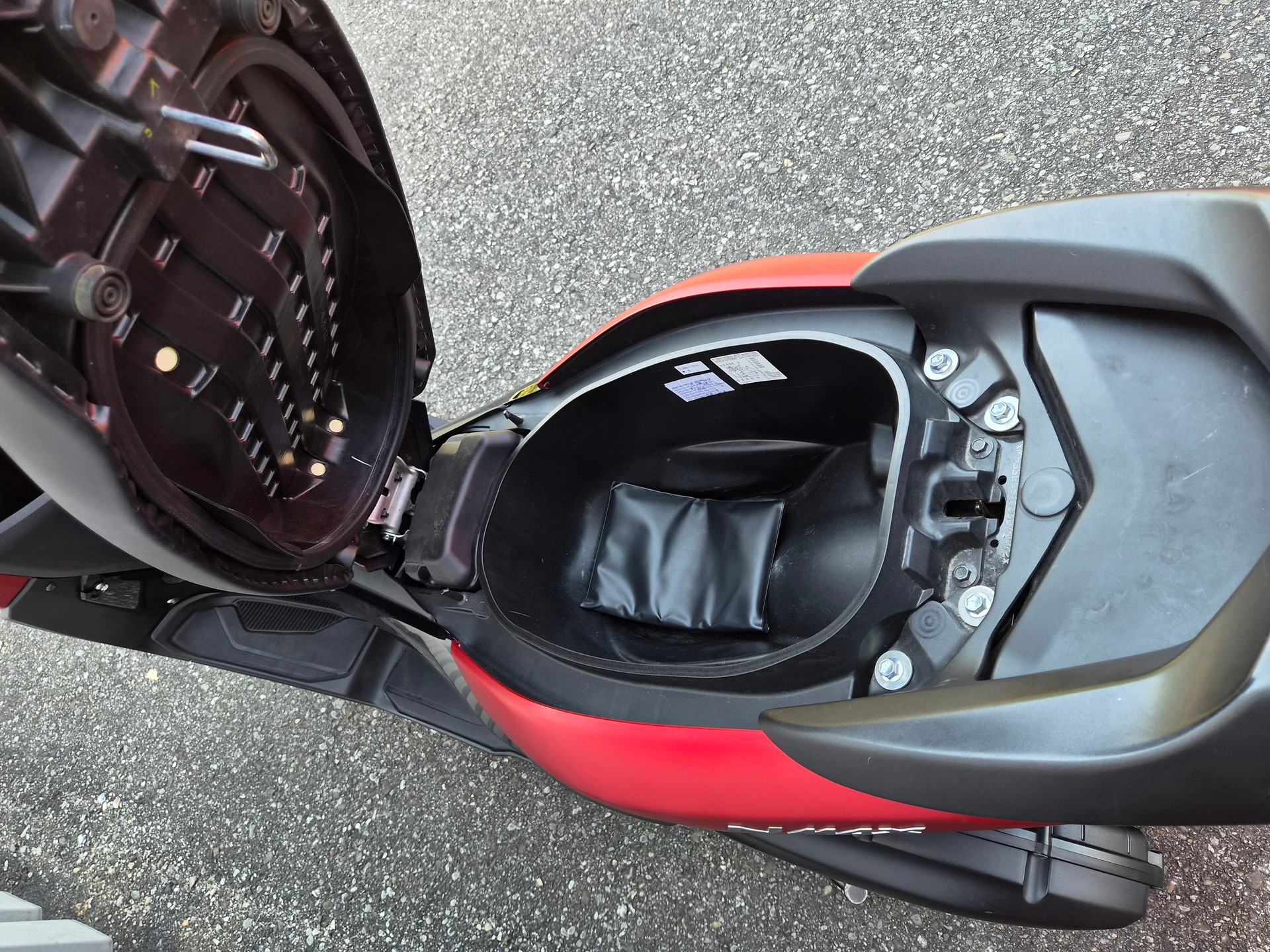 YAMAHA N-Max GPD 125-image-9
