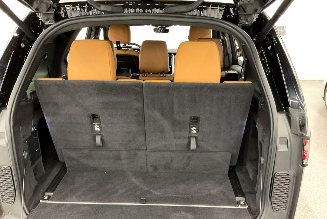 LAND ROVER Discovery 3.0 SDV6 HSE-image-12